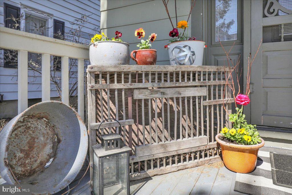 Photo of 361 E Jackson Street, NEW HOLLAND, PA 17557 (MLS # PALA2066244)