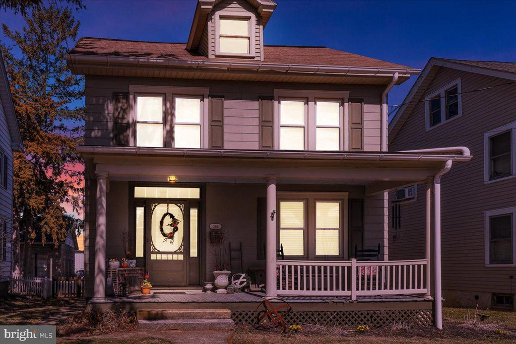 Photo of 361 E Jackson Street, NEW HOLLAND, PA 17557 (MLS # PALA2066244)