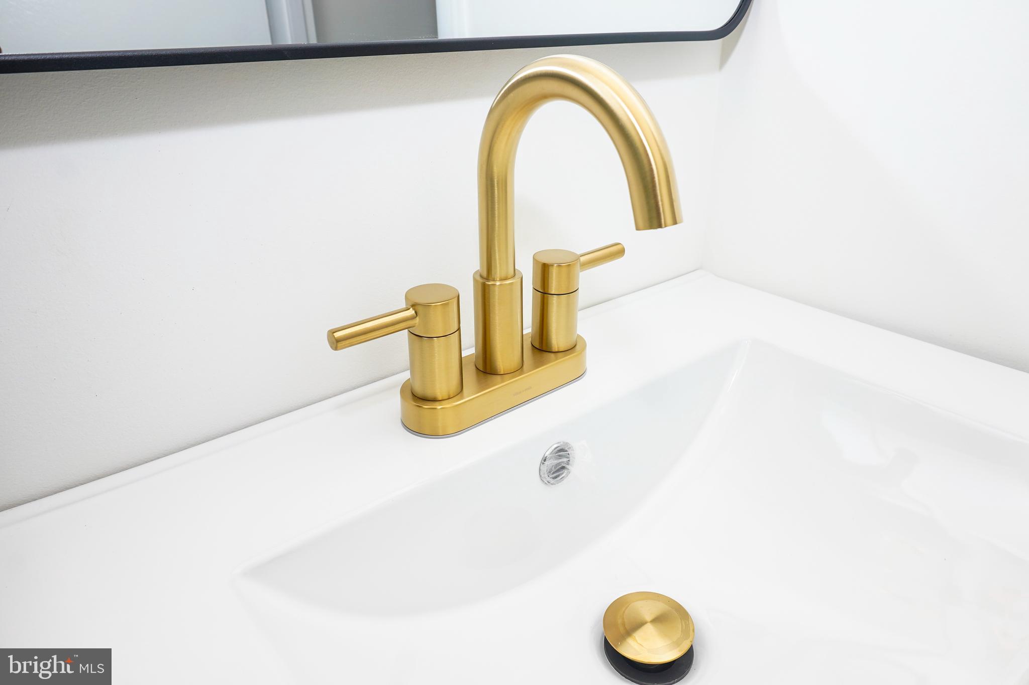 WALKER HILL - Residential