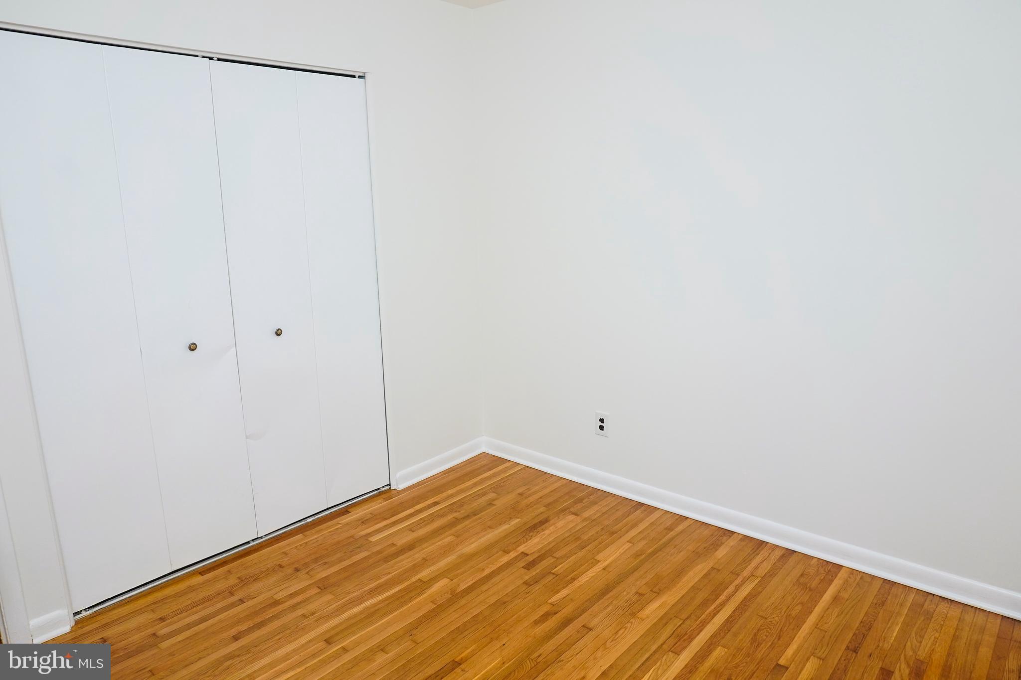 WALKER HILL - Residential