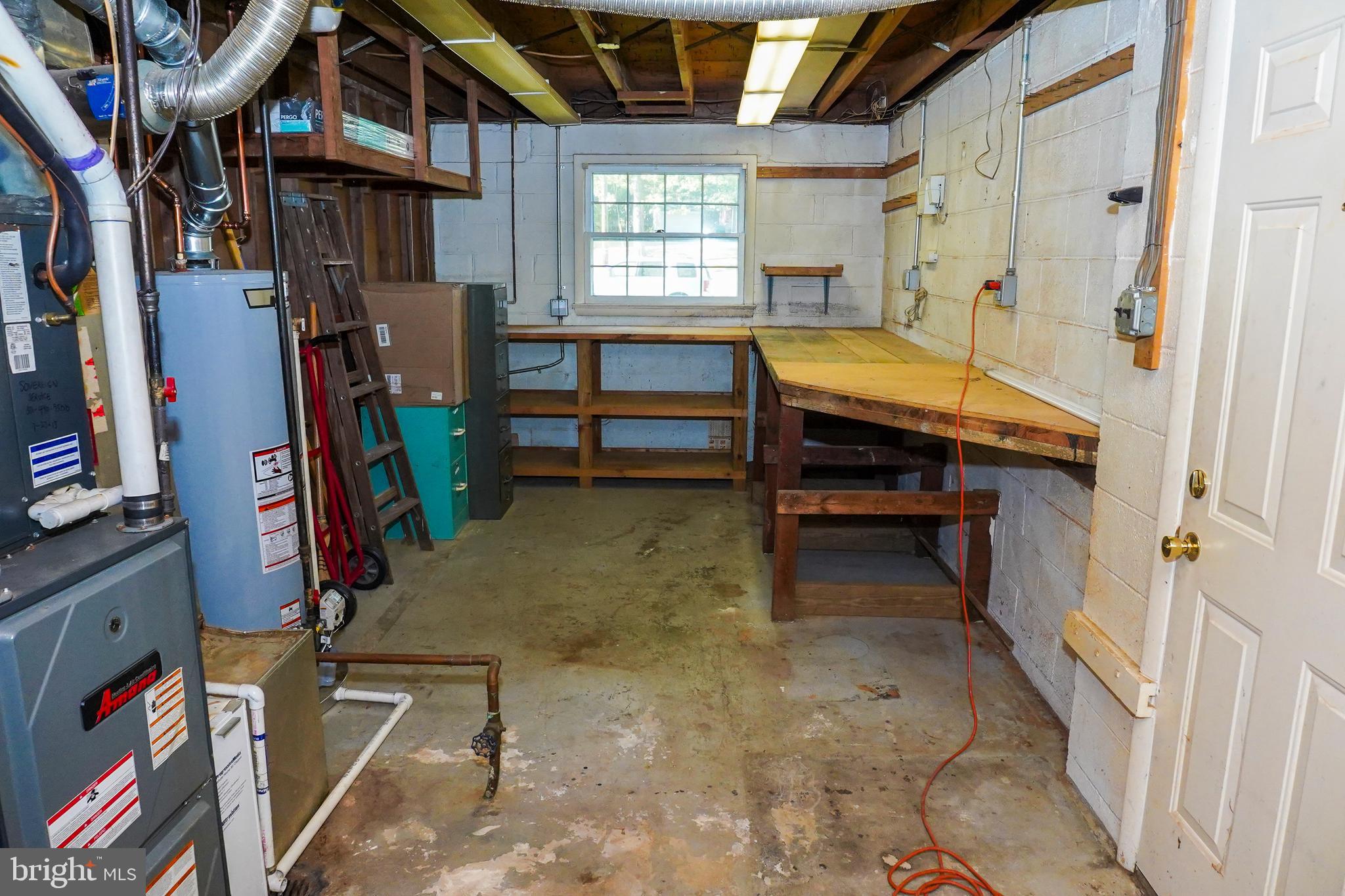 WALKER HILL - Residential