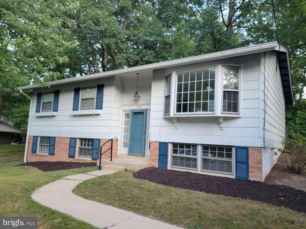 Photo of 7019 Redmiles Road, LAUREL, MD 20707 (MLS # MDPG2178278)