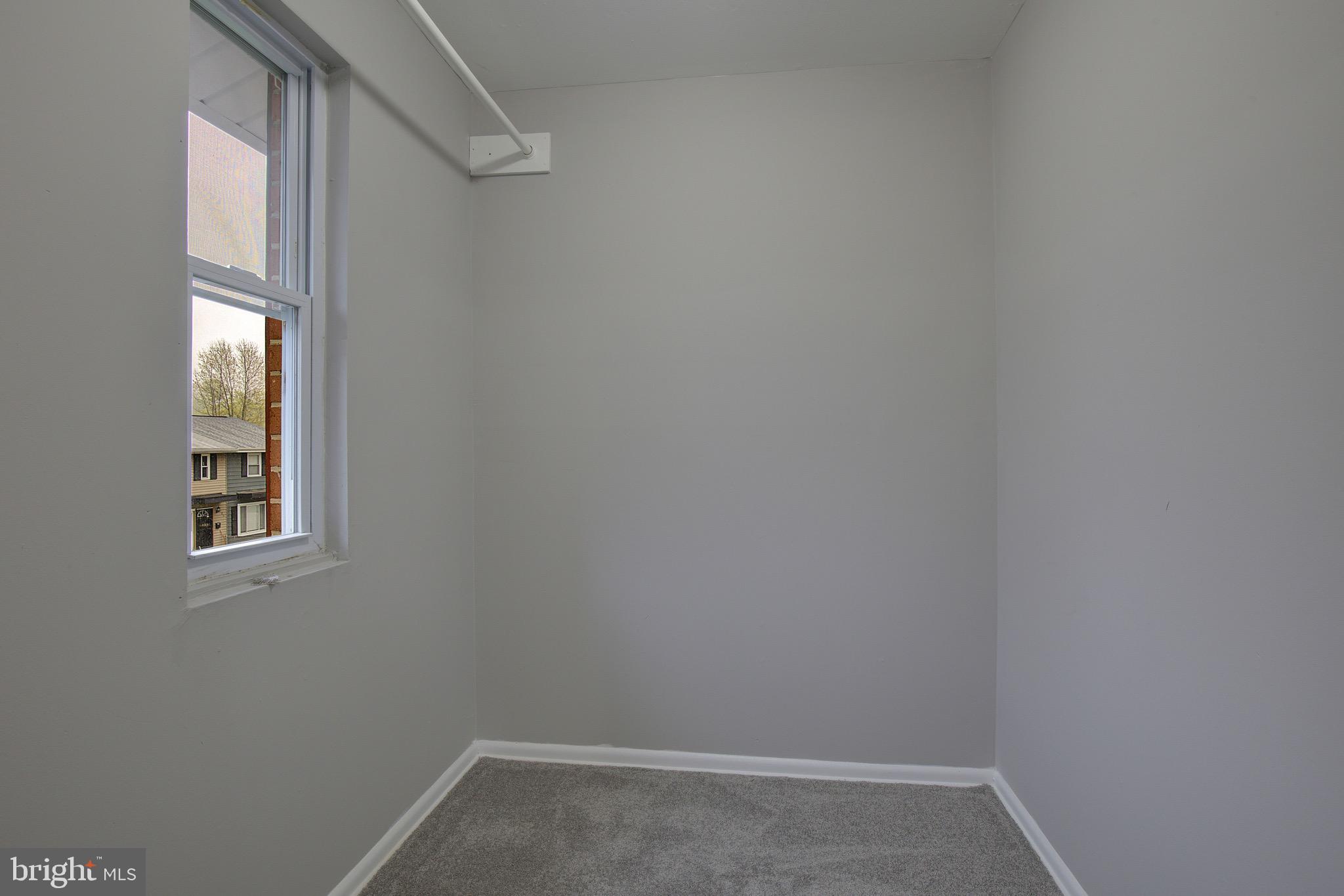 CAPITOL HEIGHTS - Residential Lease