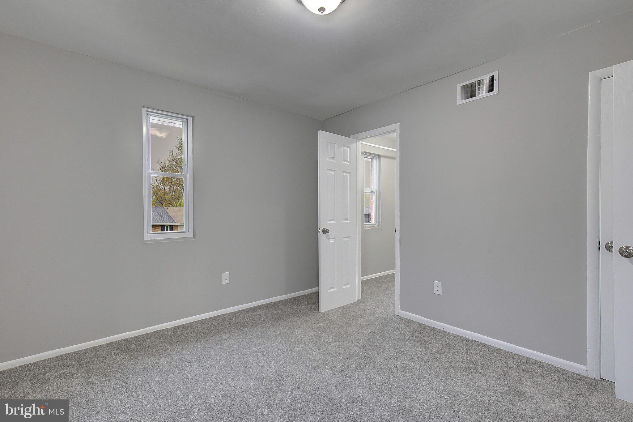 CAPITOL HEIGHTS - Residential Lease