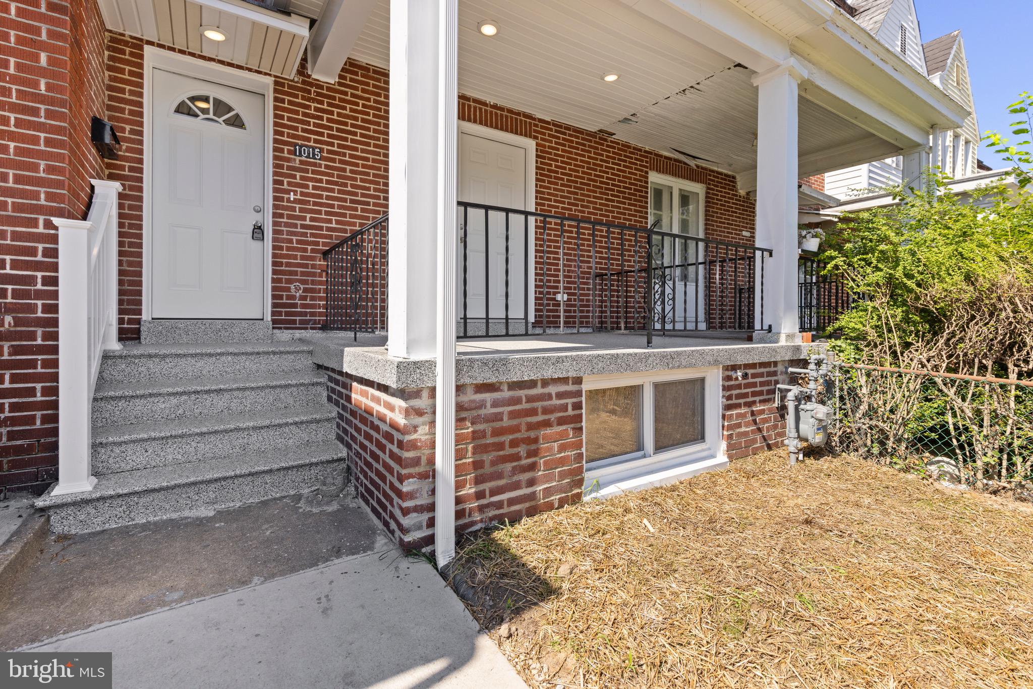 EAST BALTIMORE MIDWAY - Residential