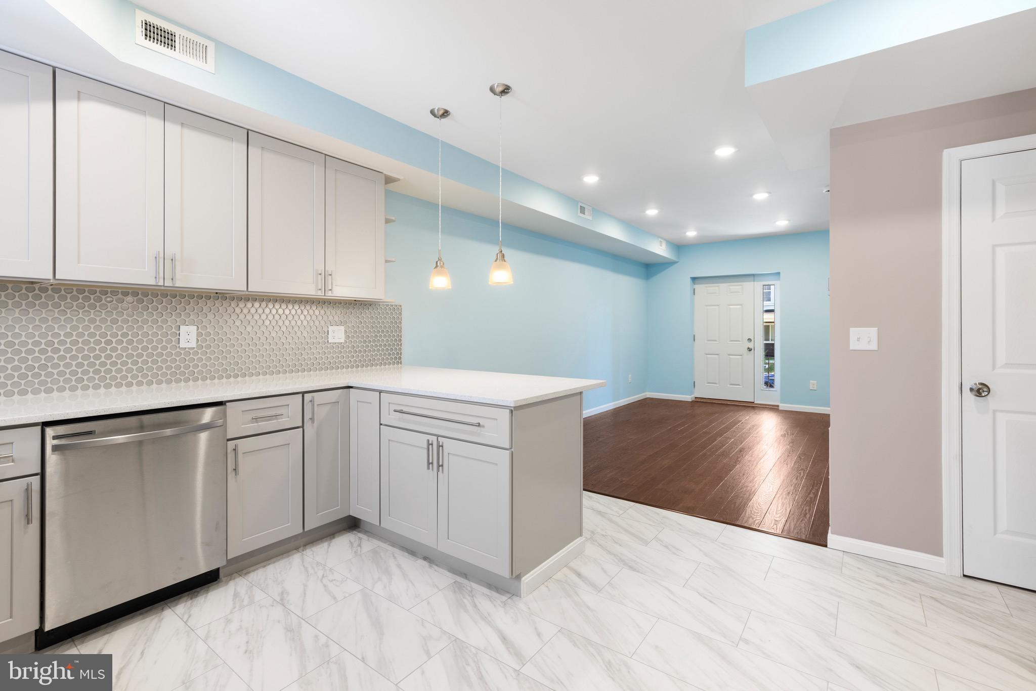 EAST BALTIMORE MIDWAY - Residential