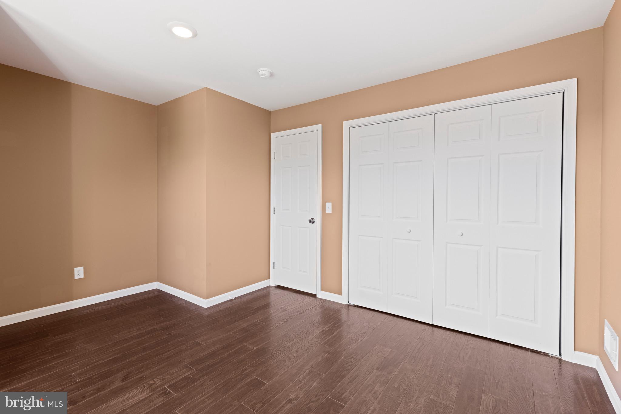 EAST BALTIMORE MIDWAY - Residential