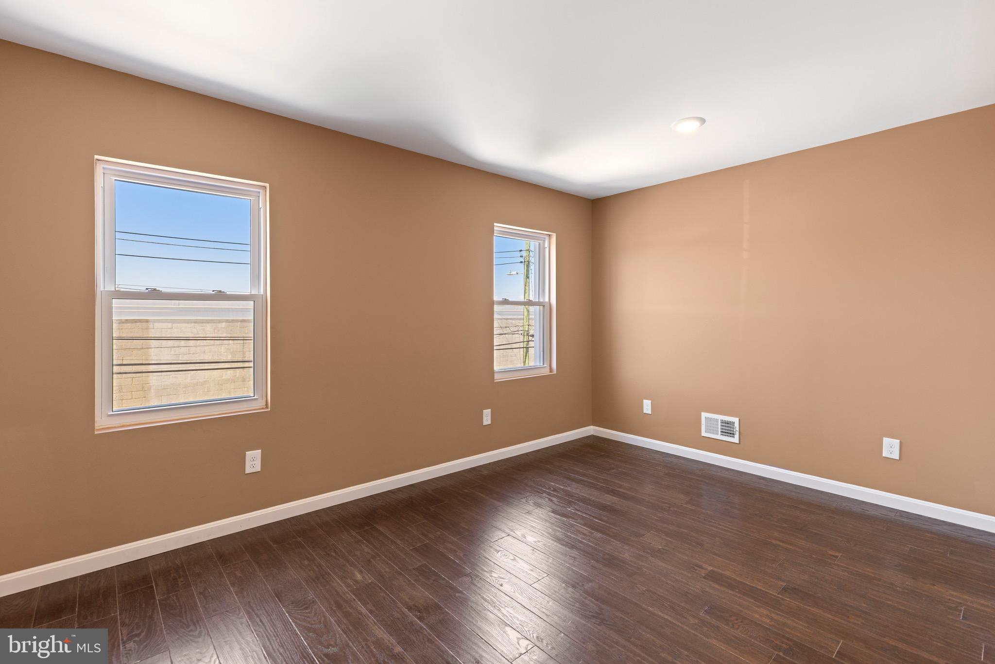 EAST BALTIMORE MIDWAY - Residential