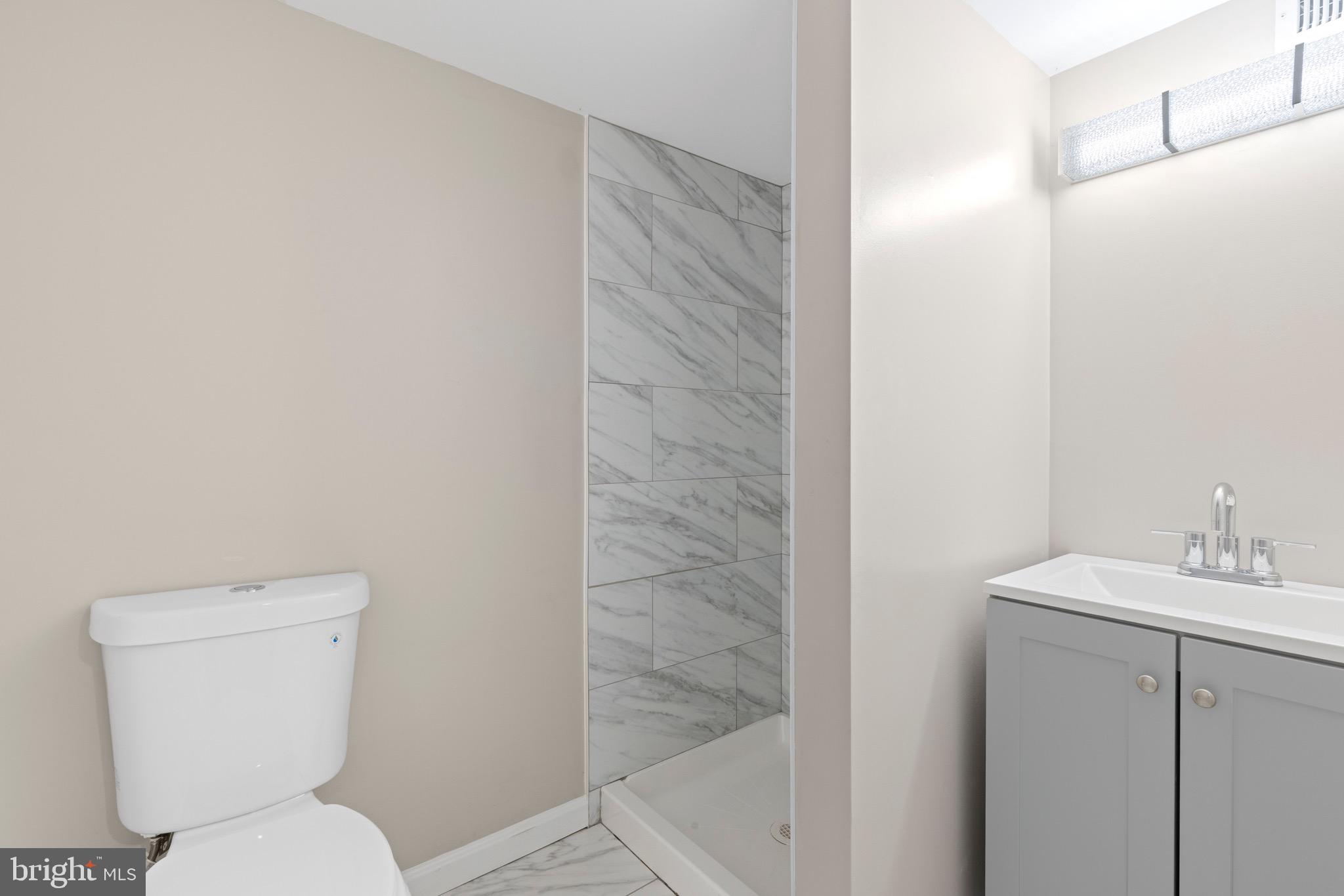 EAST BALTIMORE MIDWAY - Residential