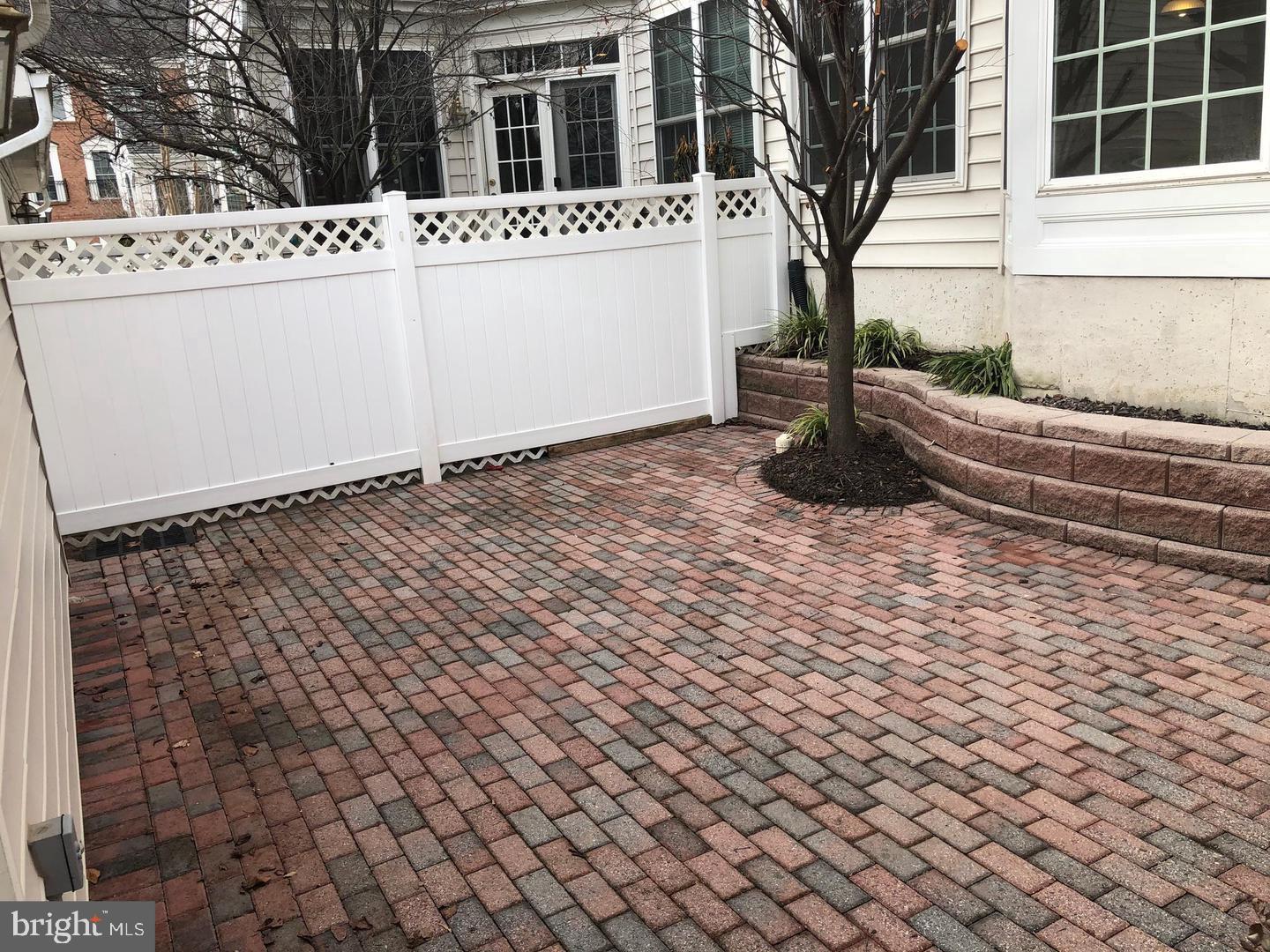 BRAMBLETON - Residential Lease