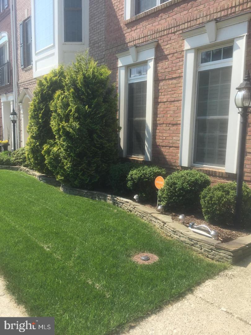 BRAMBLETON - Residential Lease