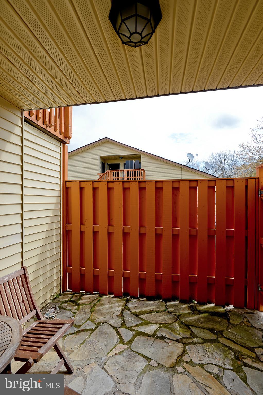 PINEWOOD LAWNS - Residential Lease