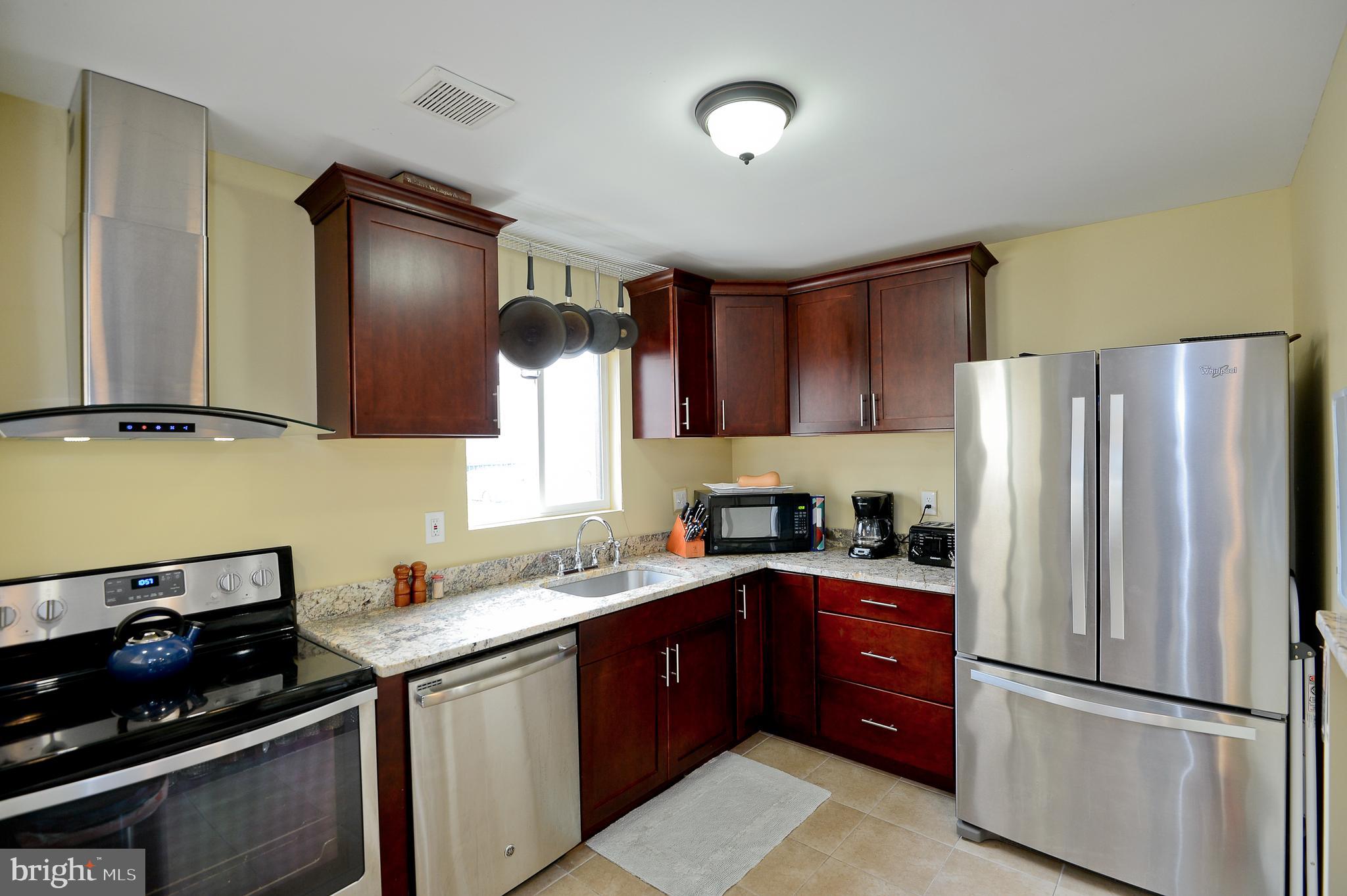 PINEWOOD LAWNS - Residential Lease