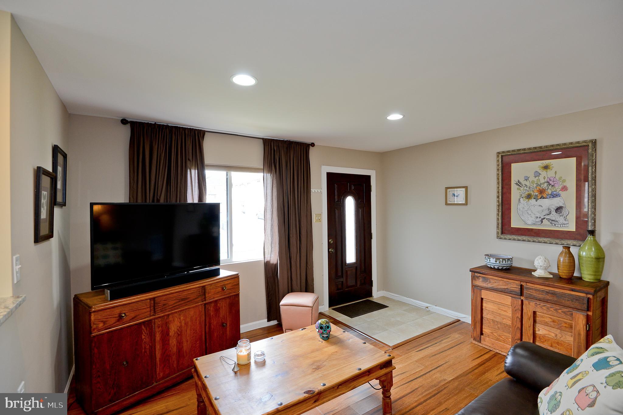 PINEWOOD LAWNS - Residential Lease