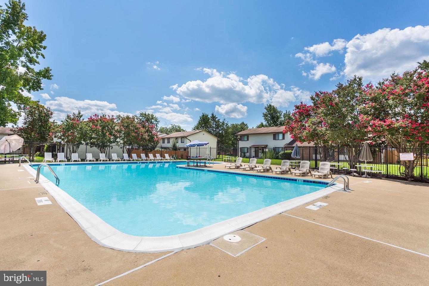 PINEWOOD LAWNS - Residential Lease