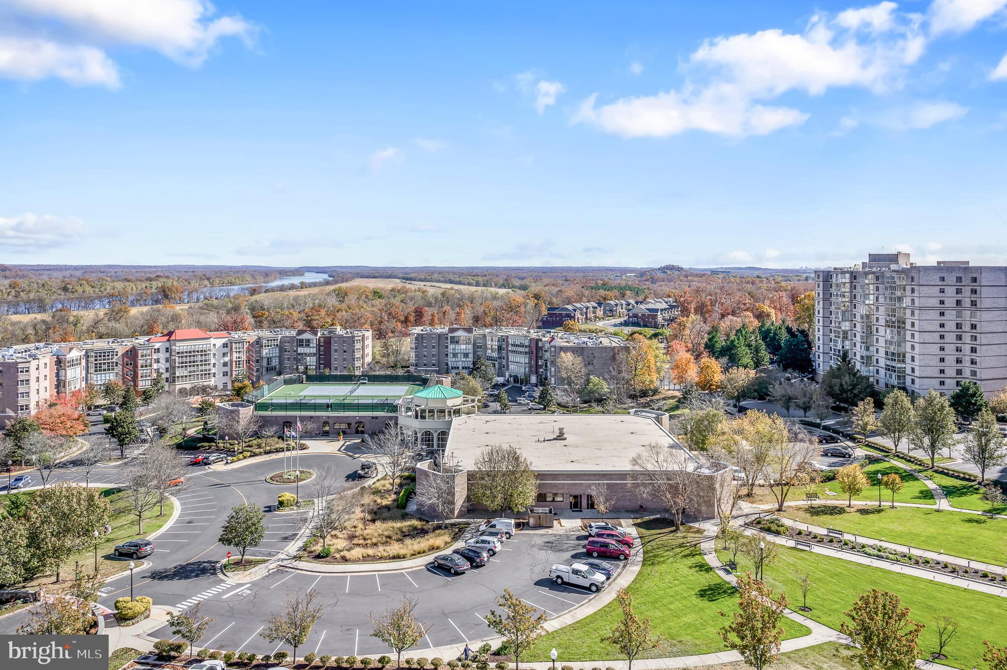 LANSDOWNE WOODS - Residential Lease