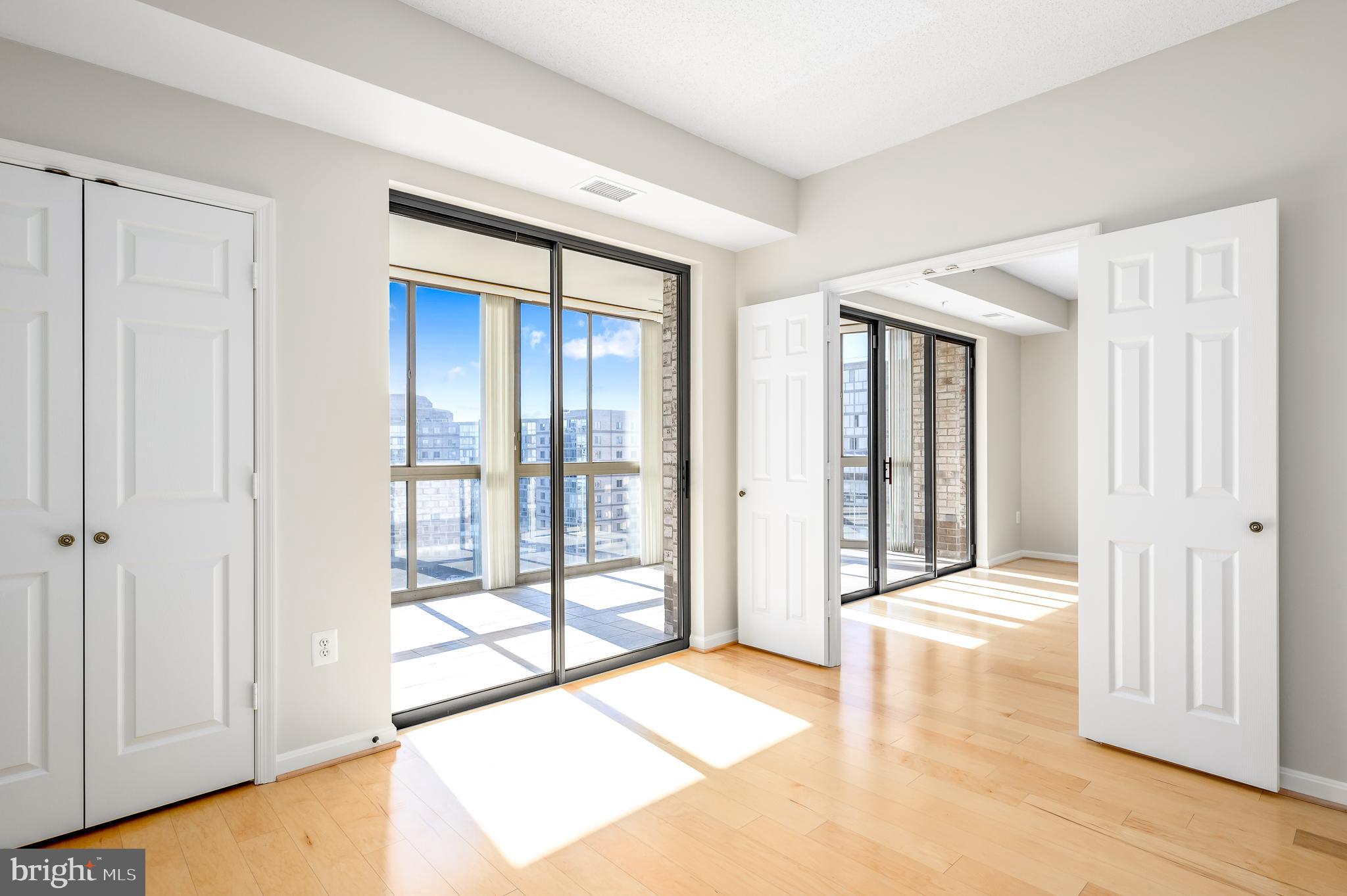 LANSDOWNE WOODS - Residential Lease