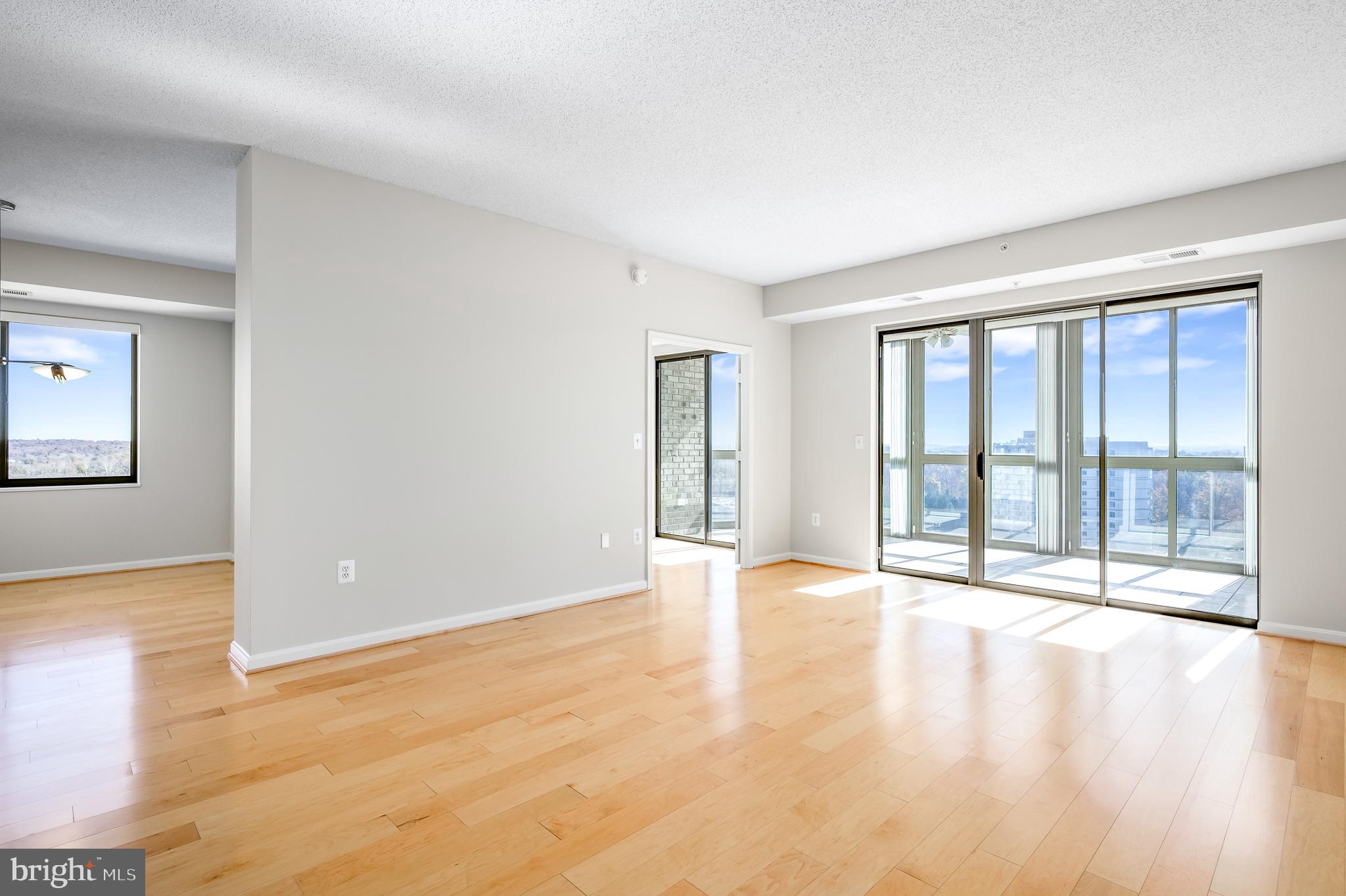 LANSDOWNE WOODS - Residential Lease