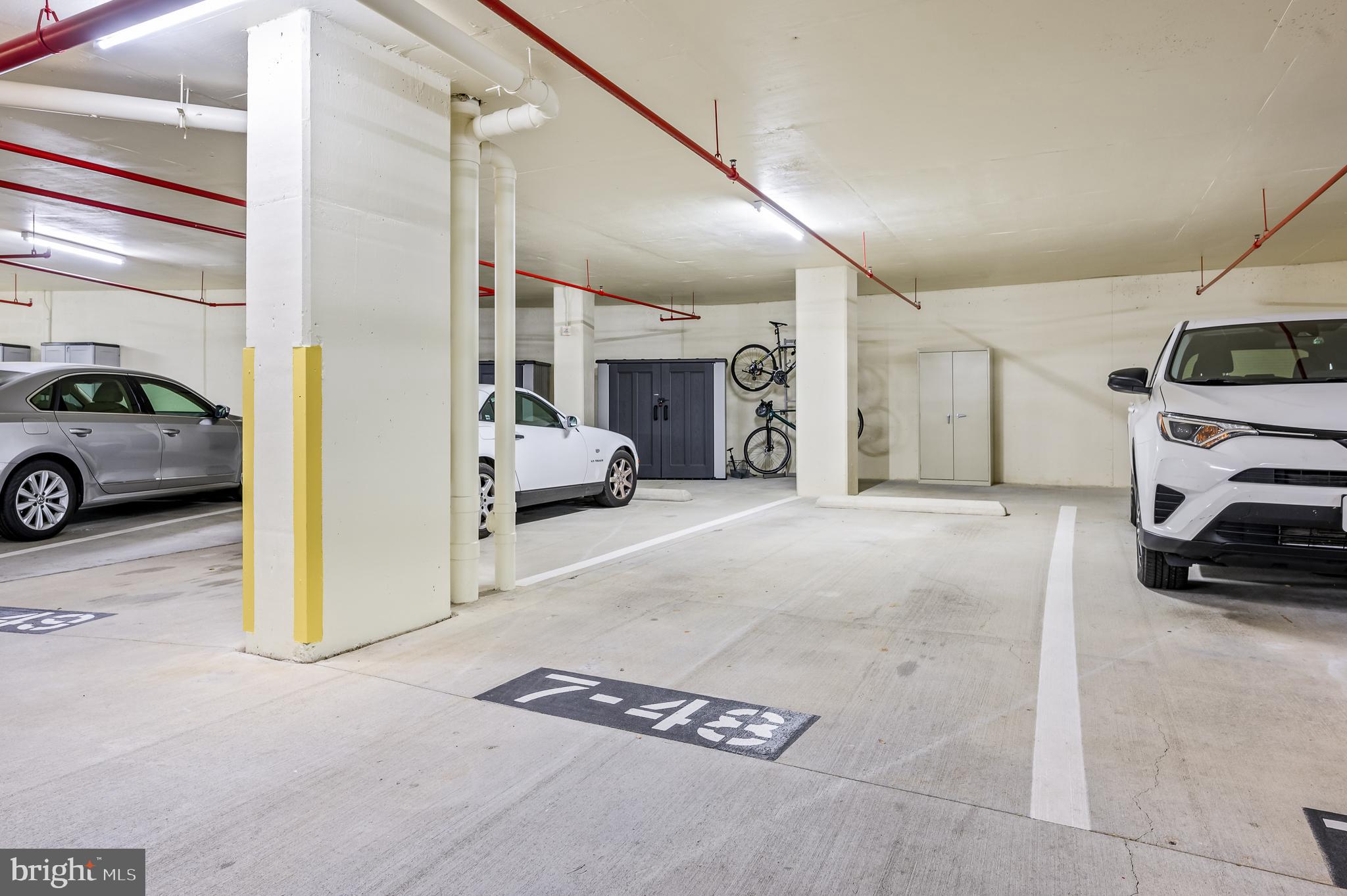 LANSDOWNE WOODS - Residential Lease