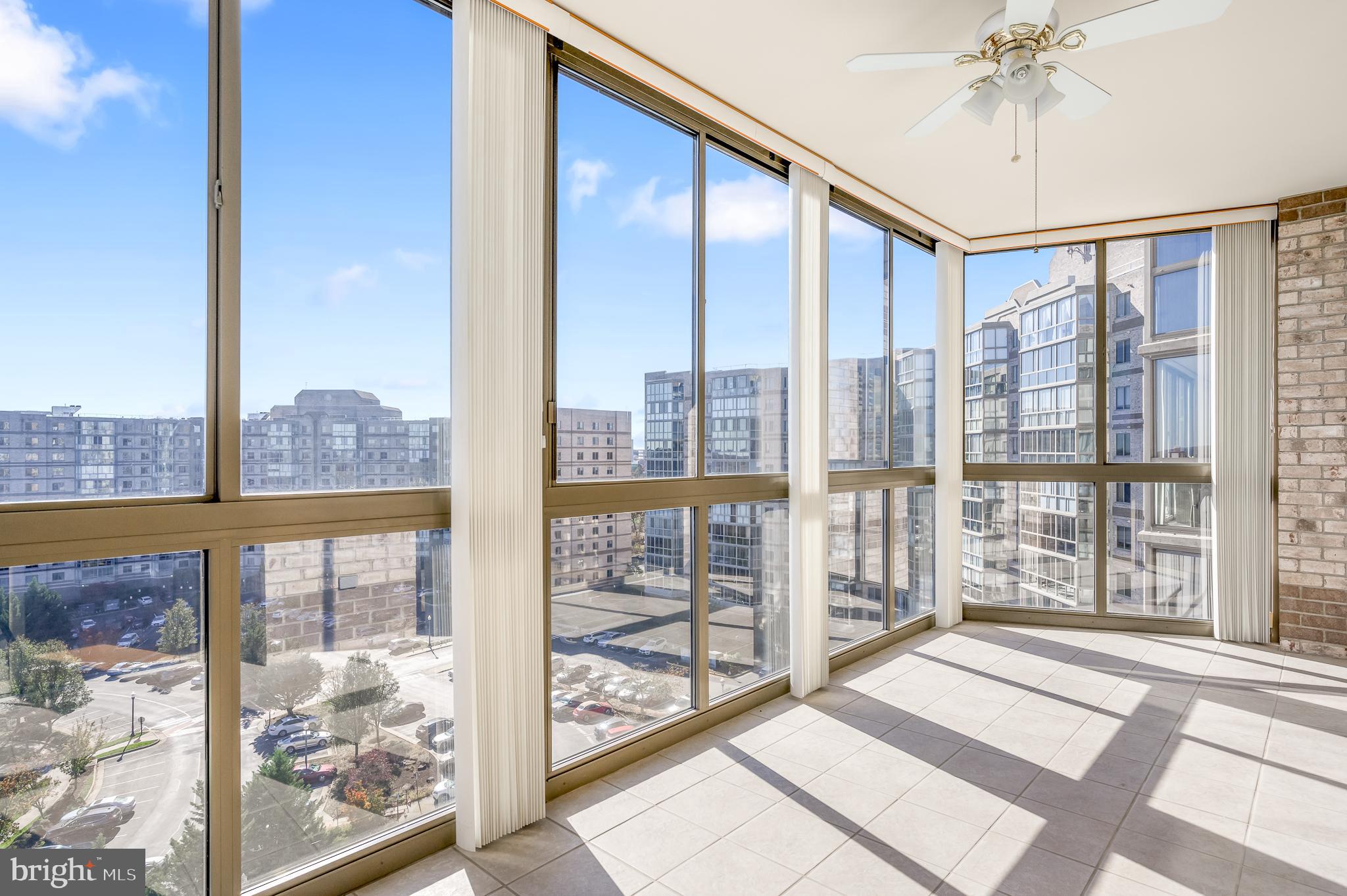 LANSDOWNE WOODS - Residential Lease