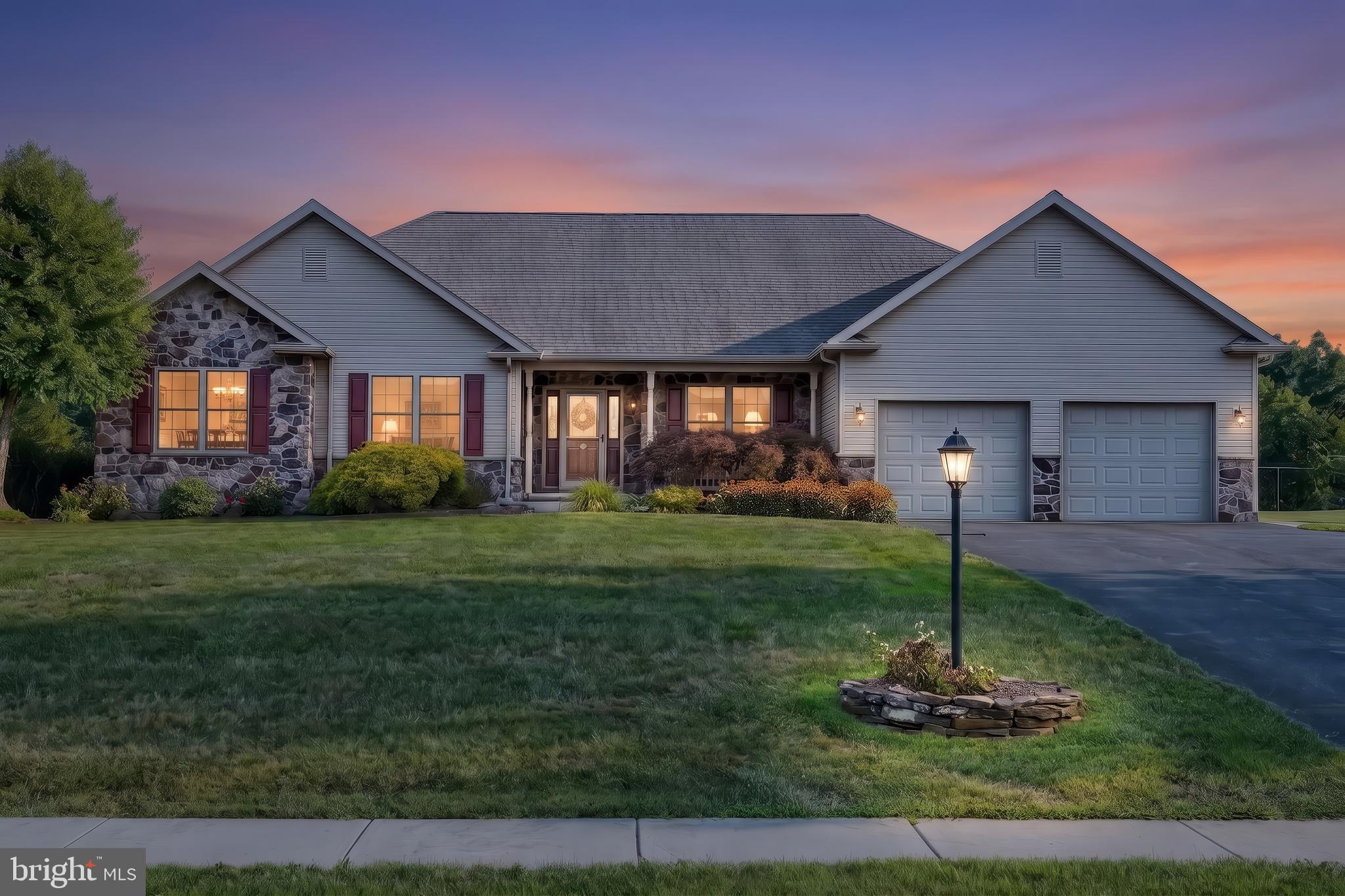 7284 LANDON DRIVE