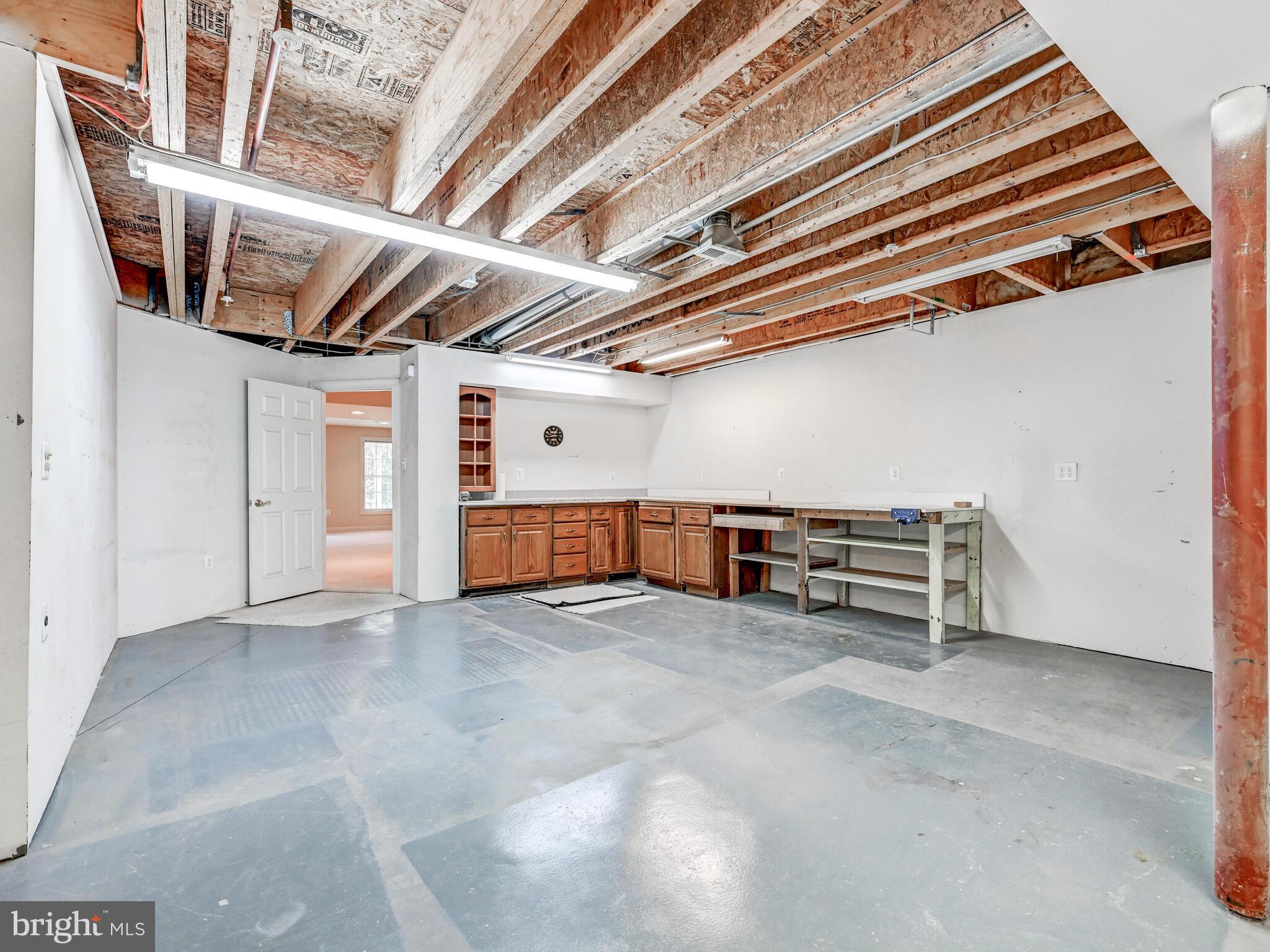 ELLICOTT MEADOWS - Residential