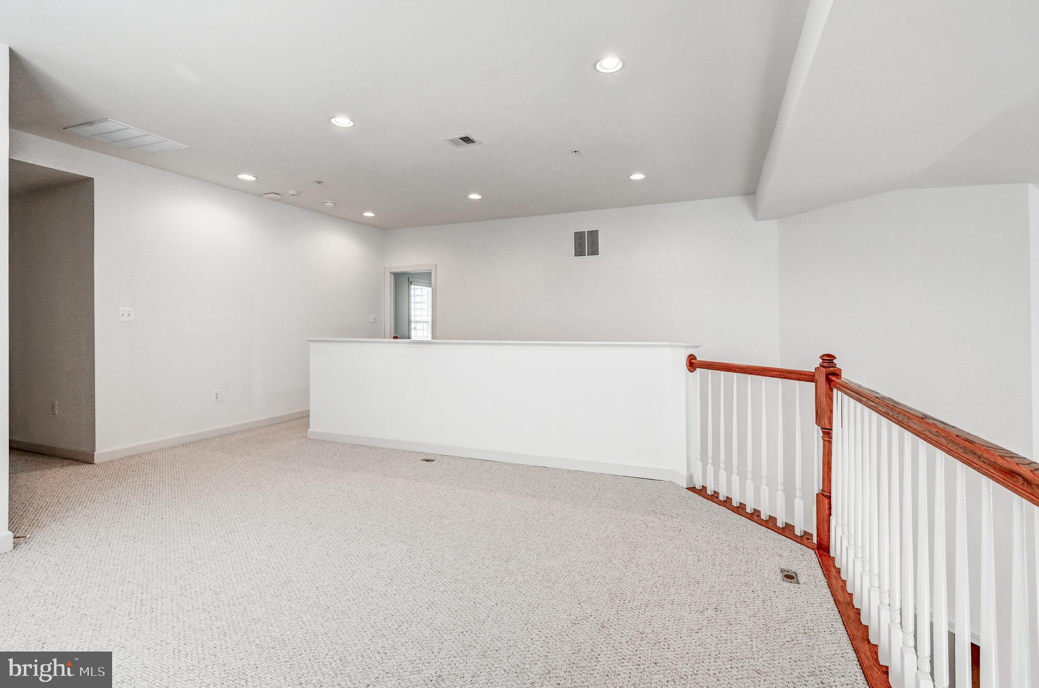 ELLICOTT MEADOWS - Residential