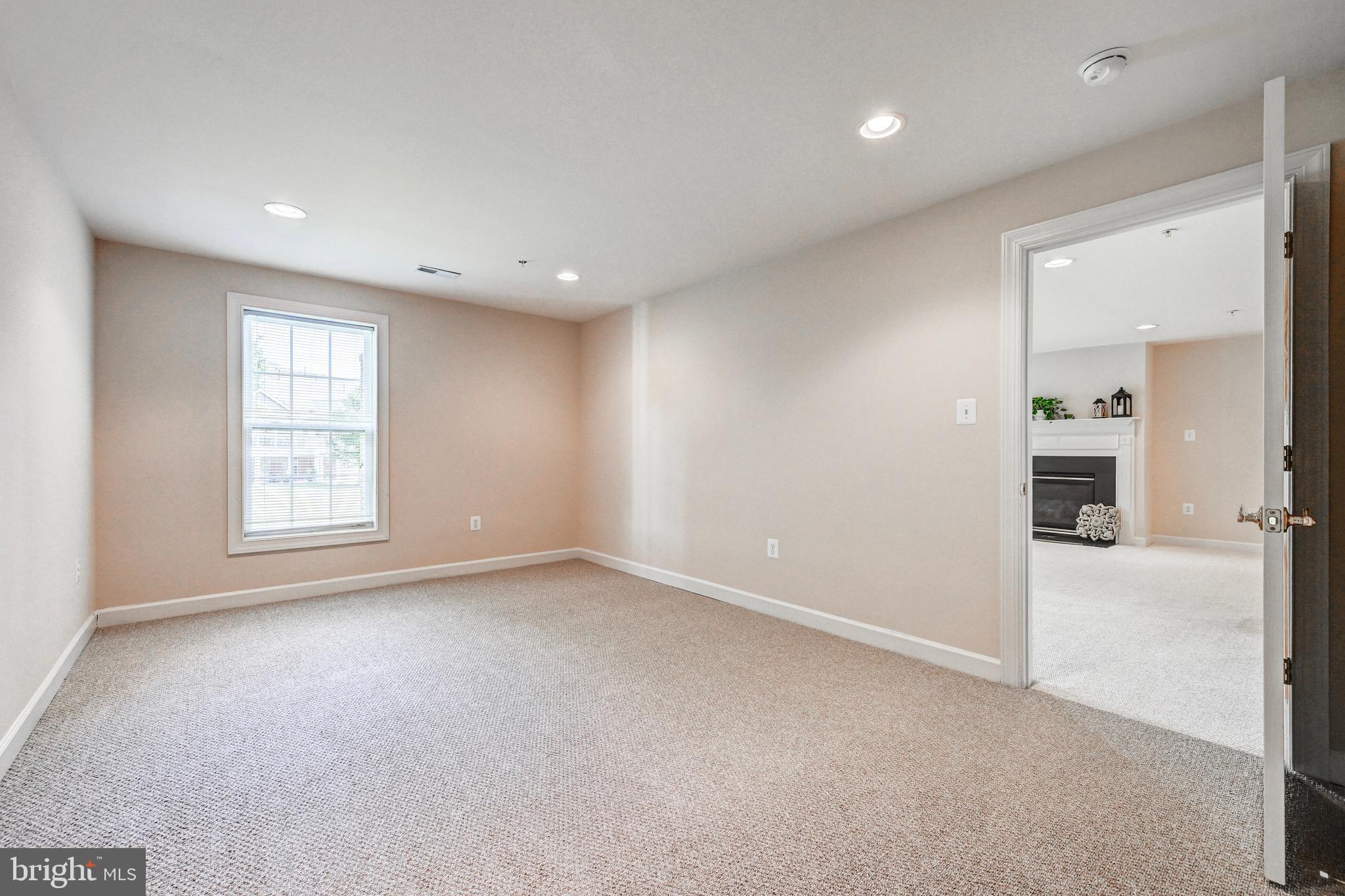 ELLICOTT MEADOWS - Residential