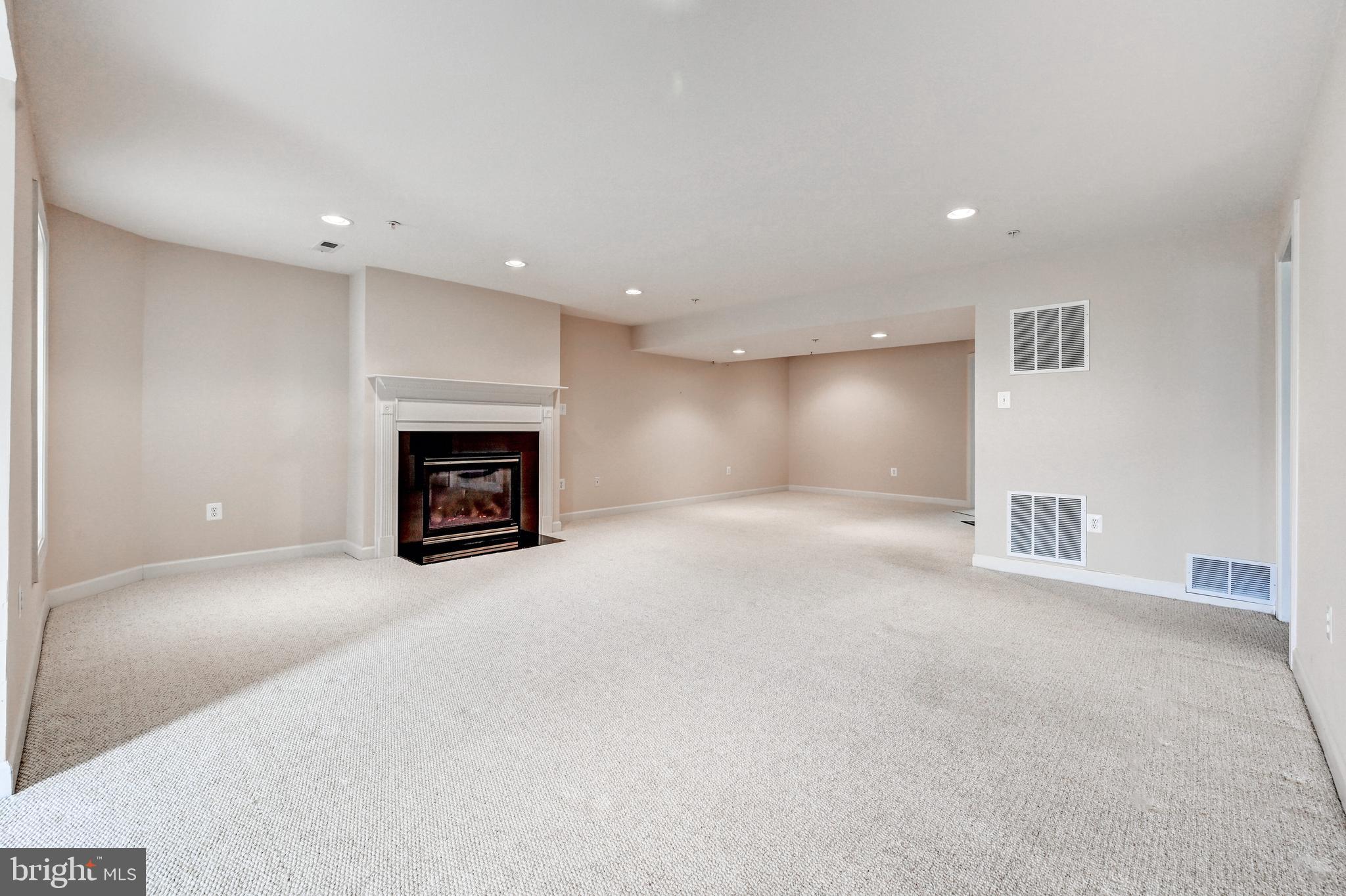 ELLICOTT MEADOWS - Residential