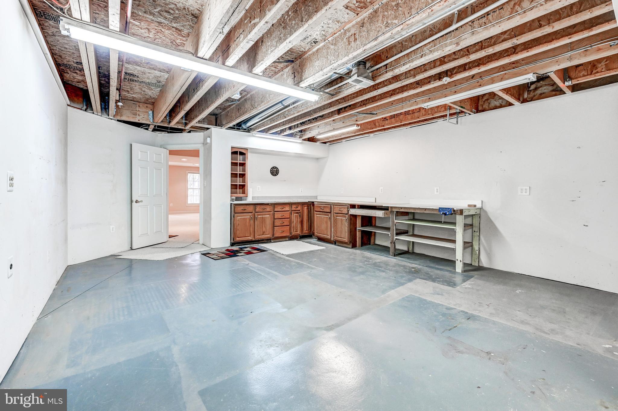 ELLICOTT MEADOWS - Residential