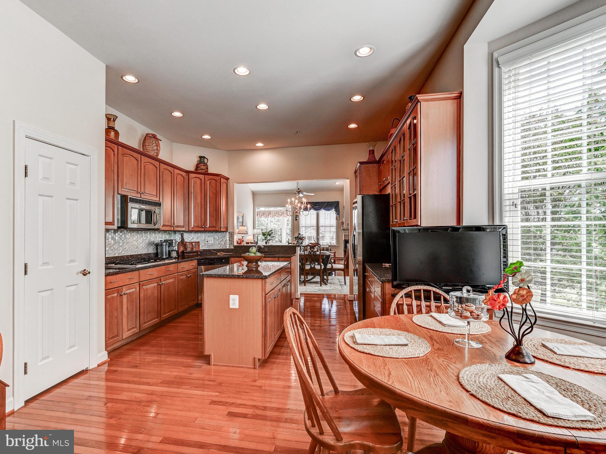 ELLICOTT MEADOWS - Residential