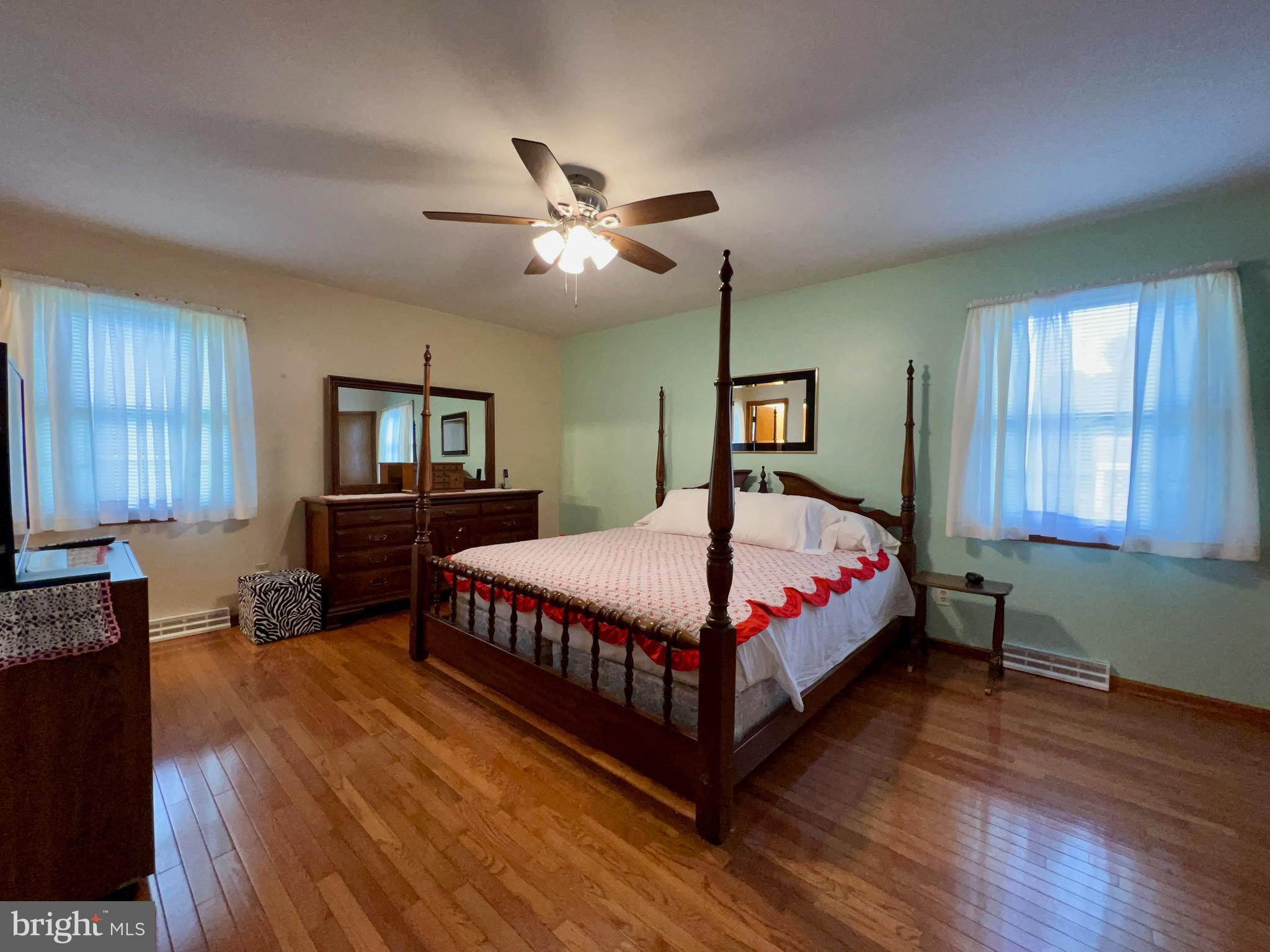 QUEEN TREE LANDING - Residential