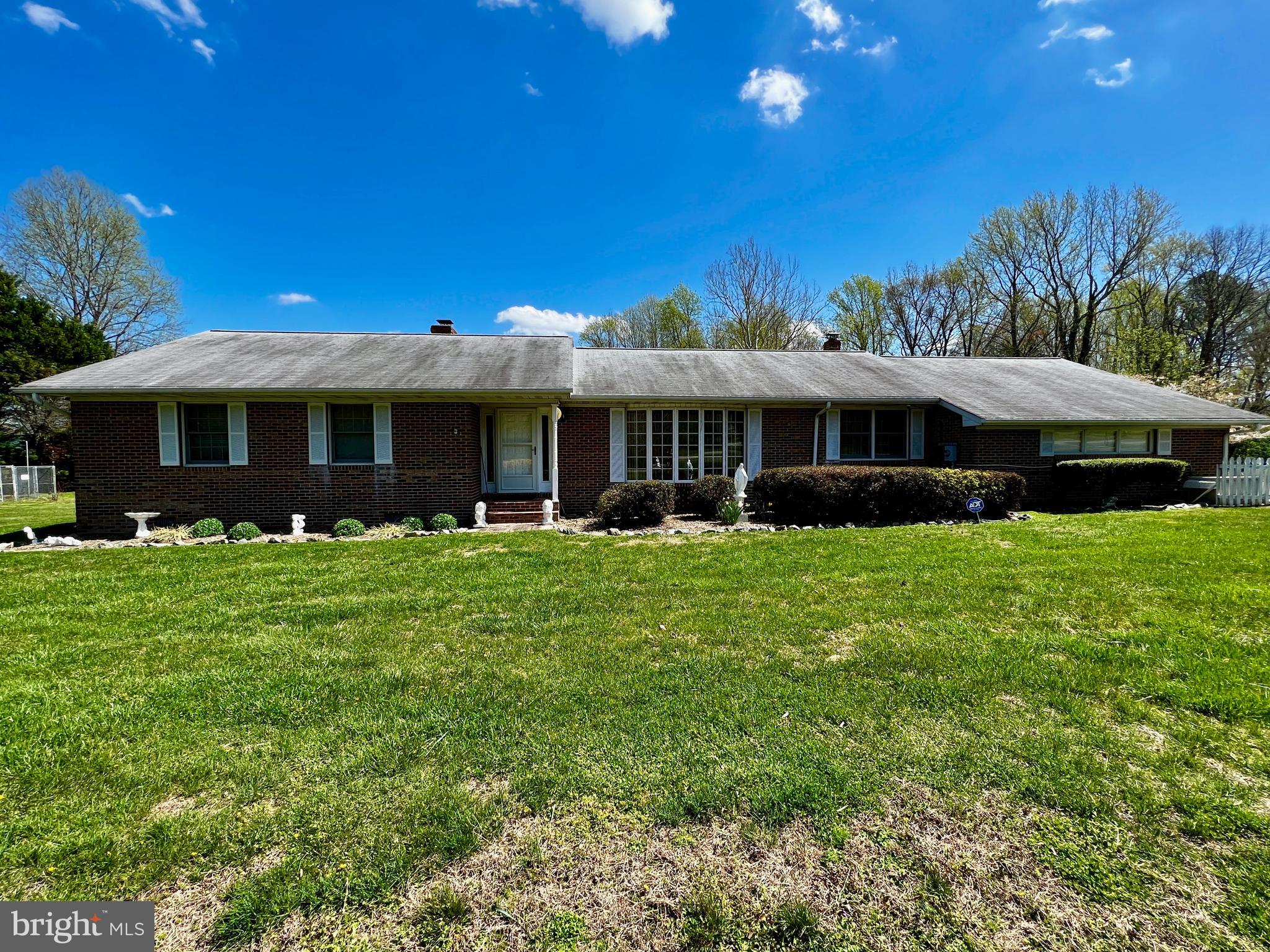 QUEEN TREE LANDING - Residential