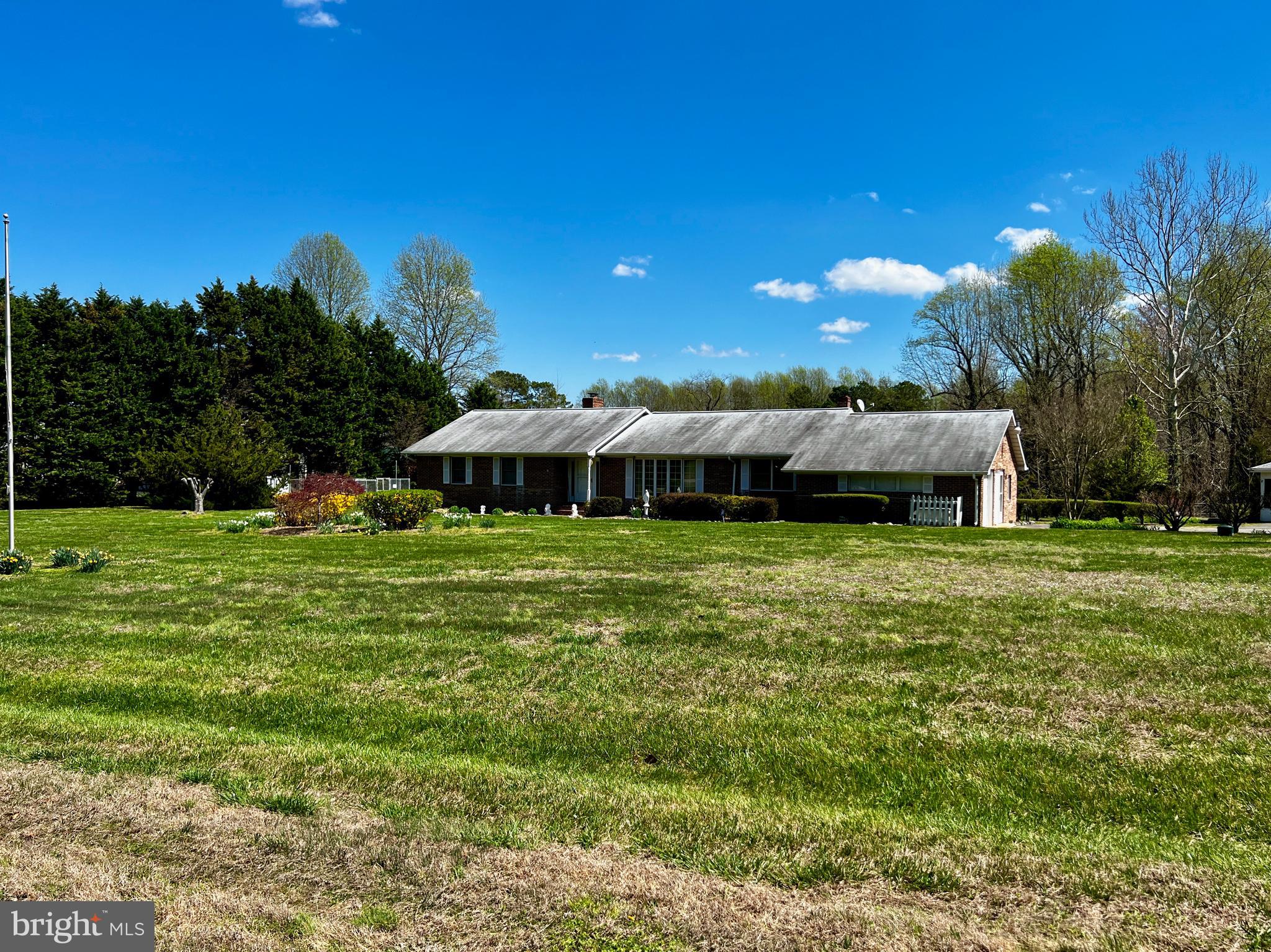 QUEEN TREE LANDING - Residential