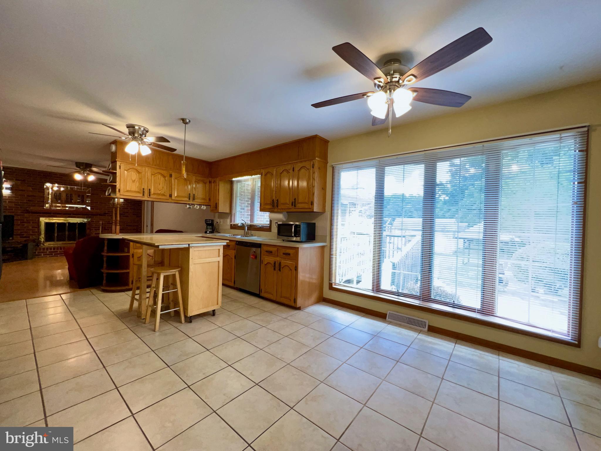 QUEEN TREE LANDING - Residential