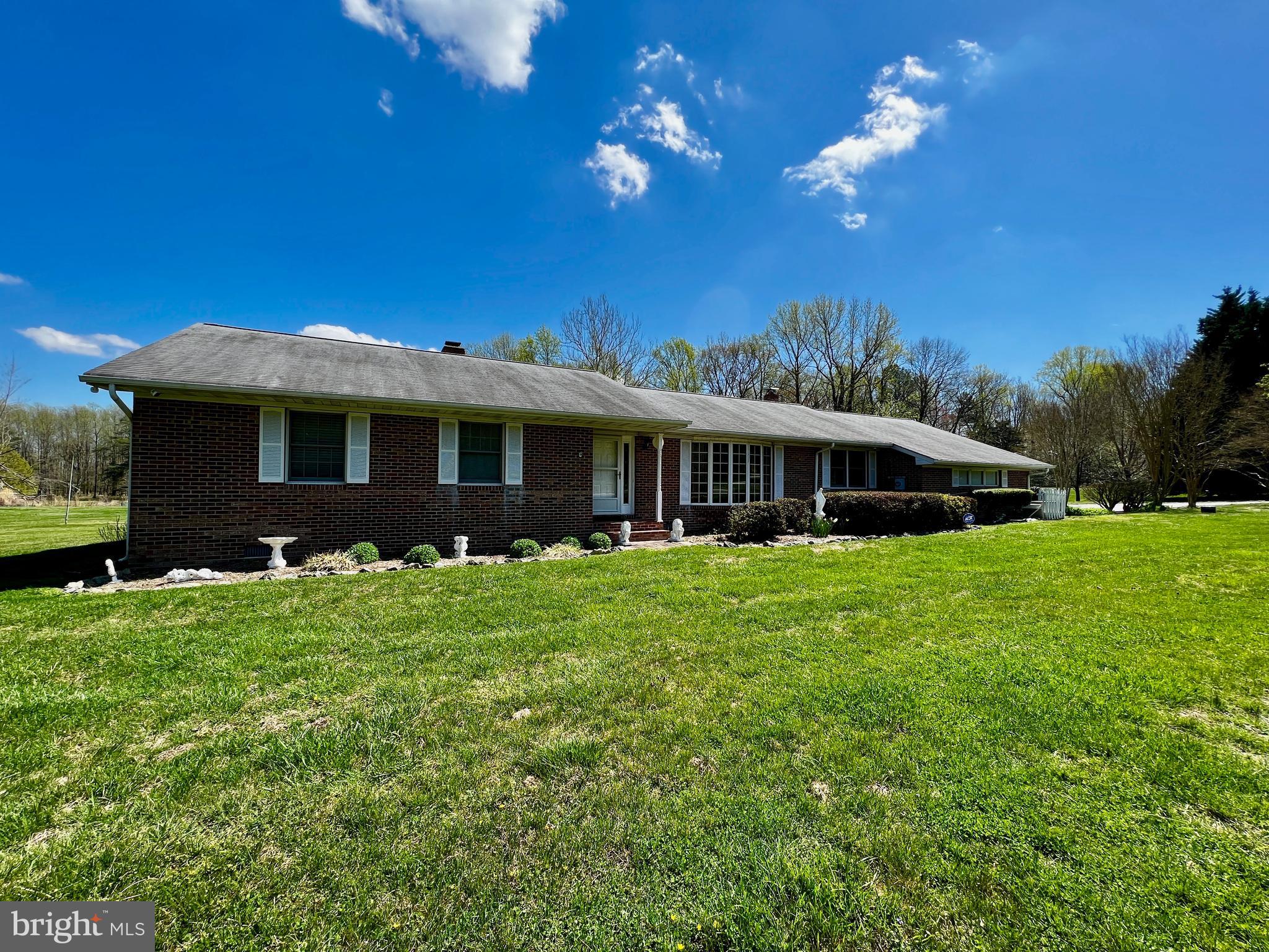 QUEEN TREE LANDING - Residential