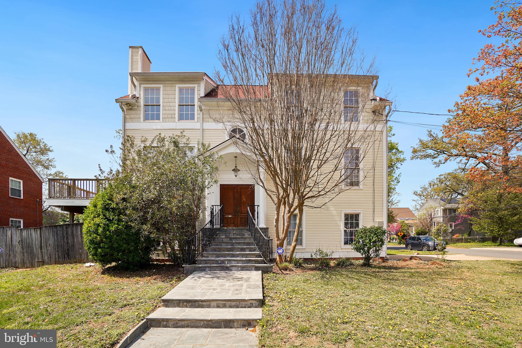 DOUGLAS ESTATES - Residential