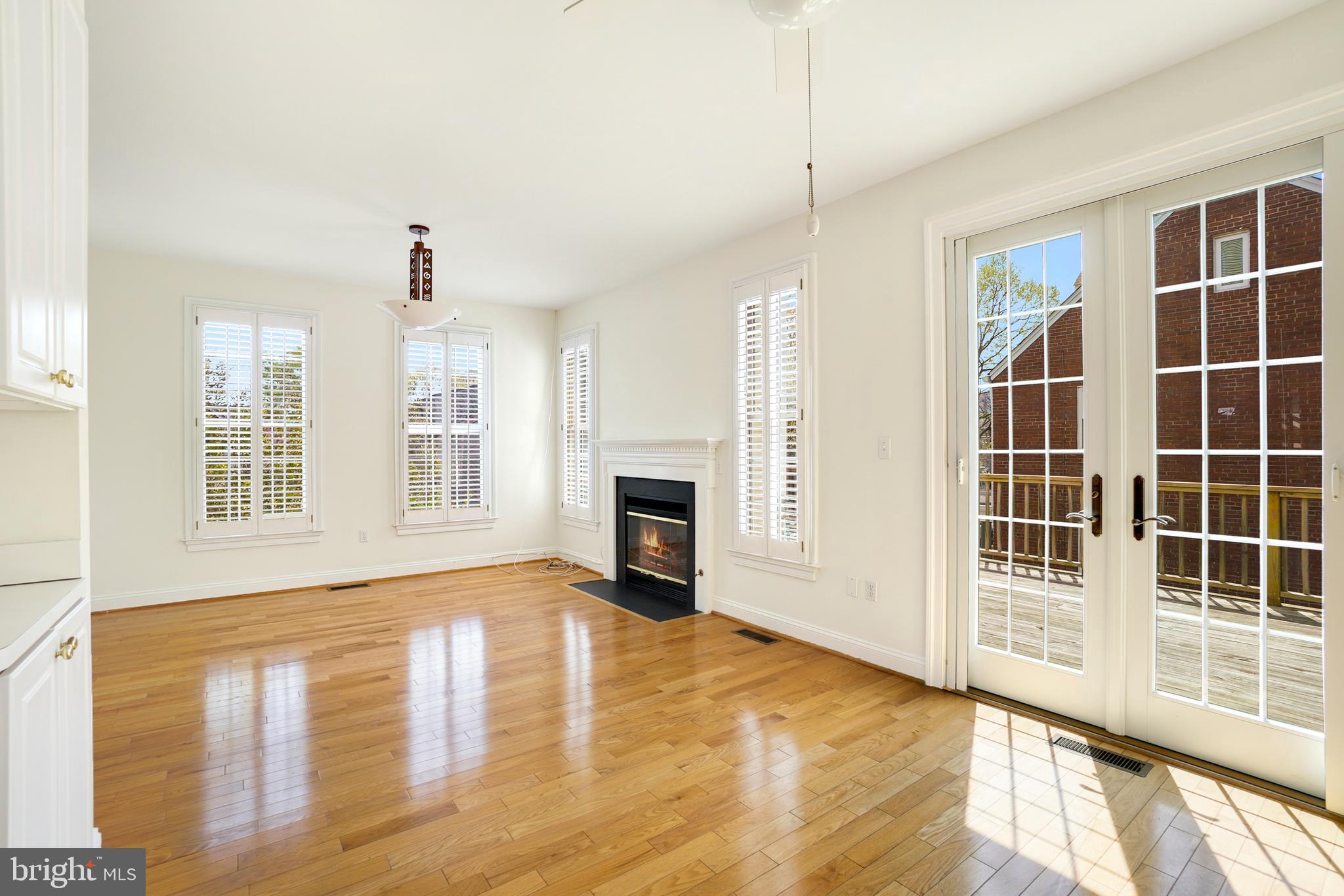 DOUGLAS ESTATES - Residential