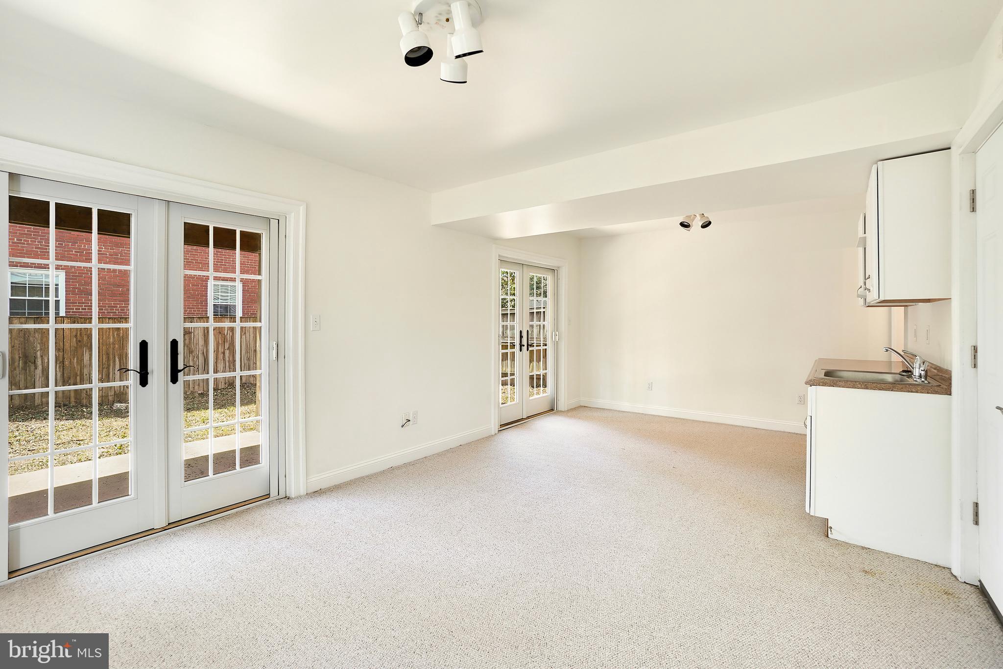 DOUGLAS ESTATES - Residential