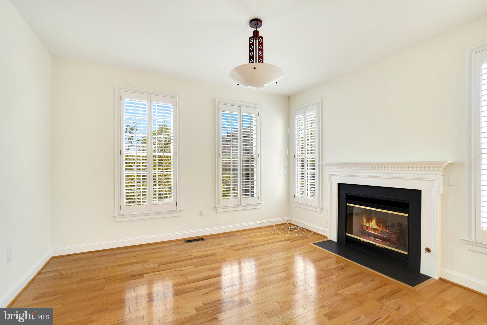 DOUGLAS ESTATES - Residential