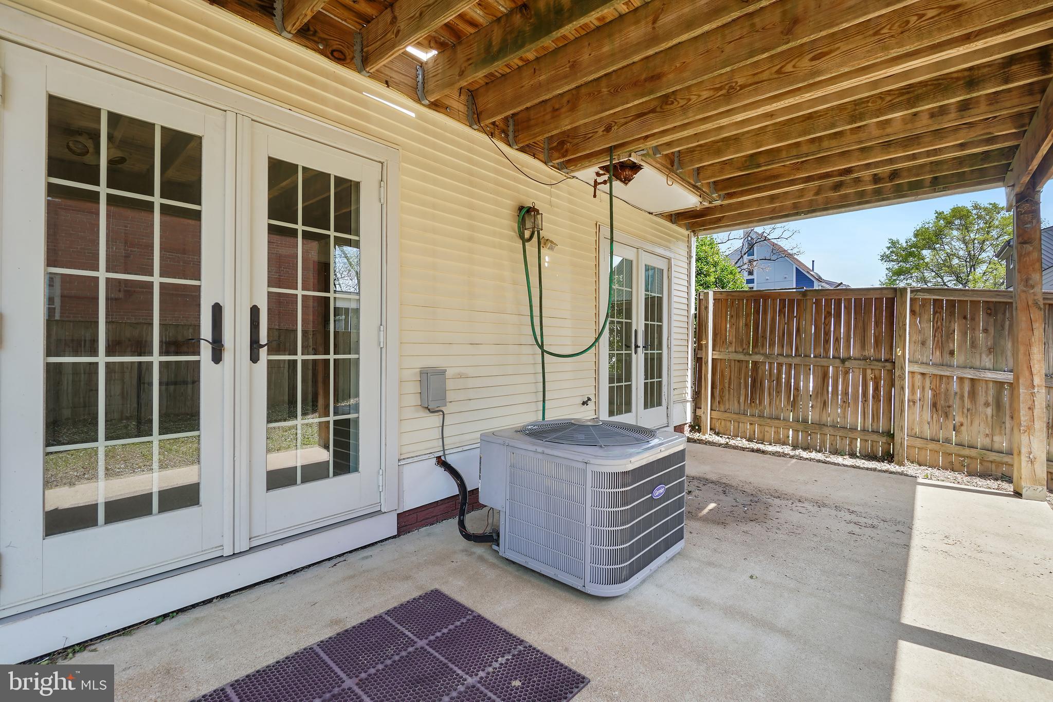 DOUGLAS ESTATES - Residential