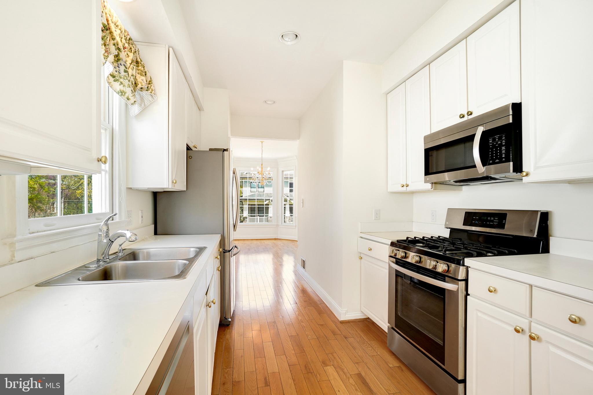 DOUGLAS ESTATES - Residential