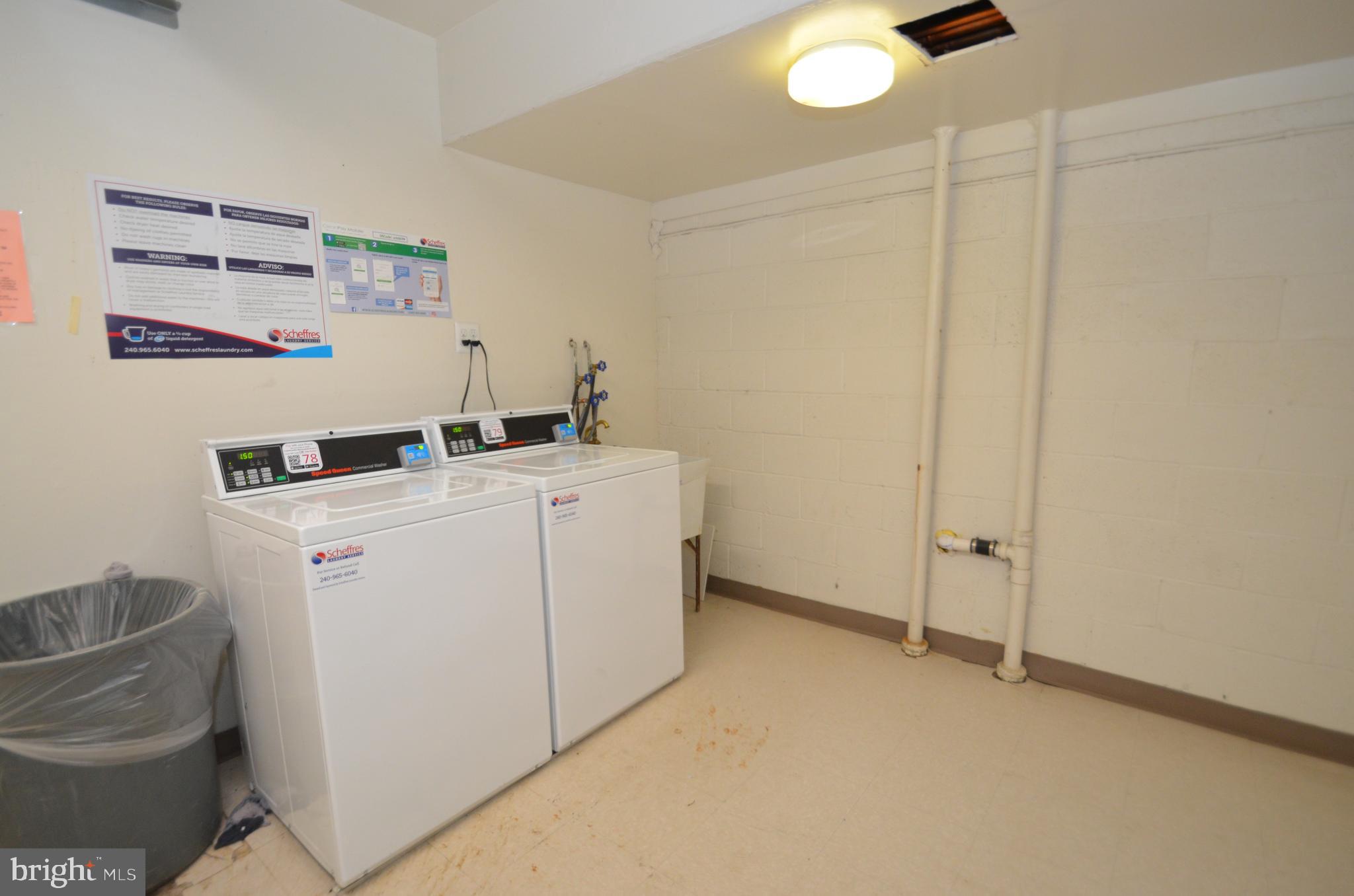 YORKTOWNE SQUARE - Residential Lease