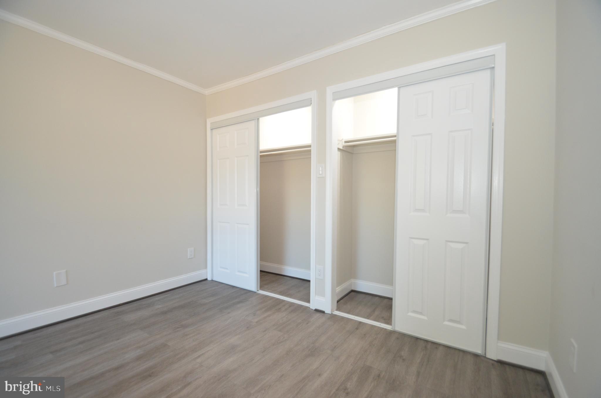 YORKTOWNE SQUARE - Residential Lease