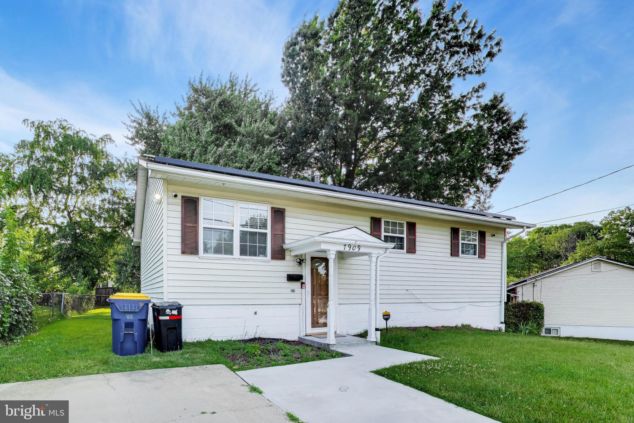 7909 GRANT DRIVE