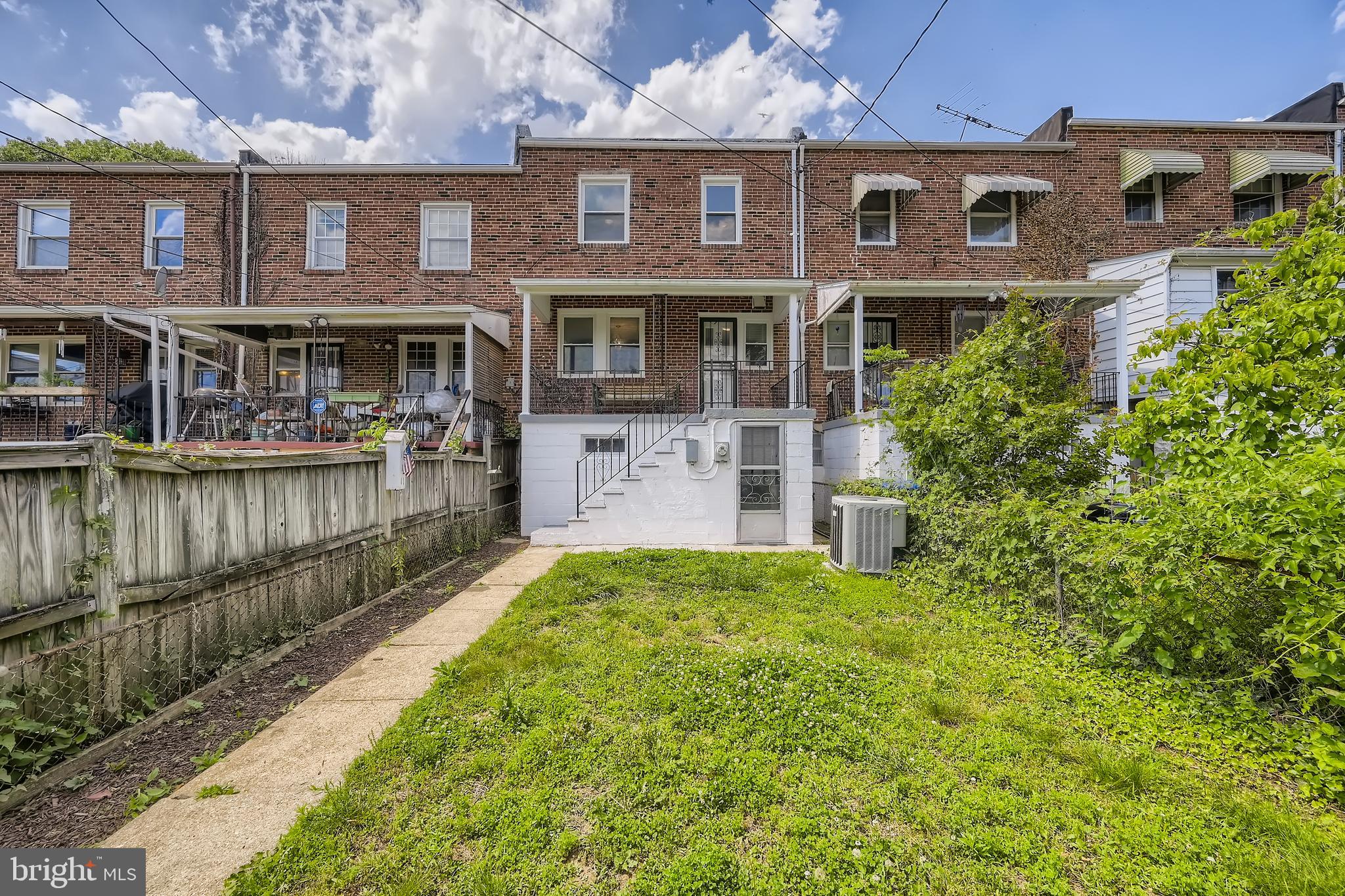 HAMPDEN HISTORIC DISTRICT - Residential
