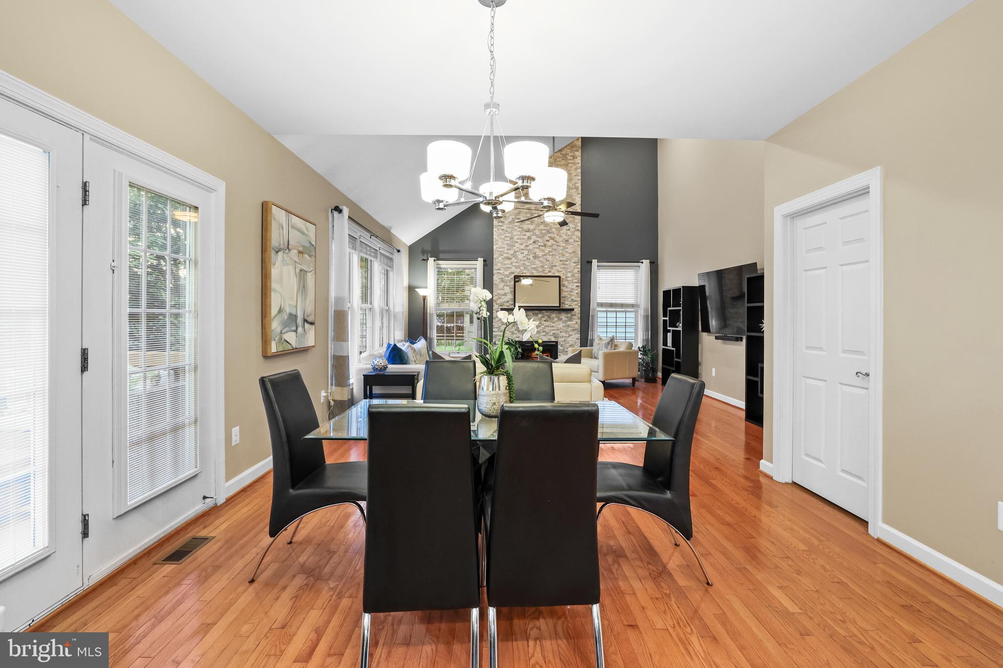 HIGHLAND OAKS - Residential