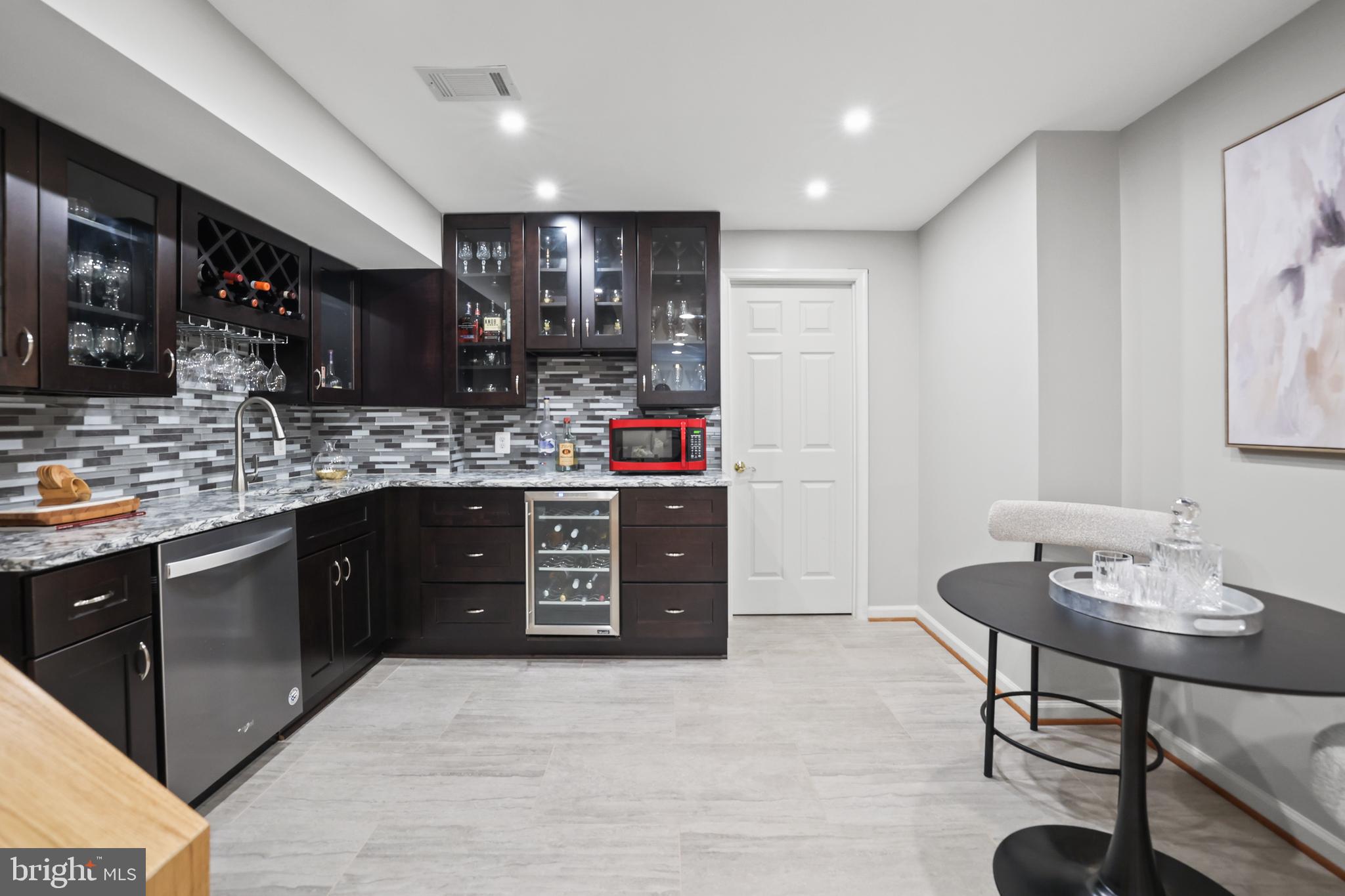 HIGHLAND OAKS - Residential