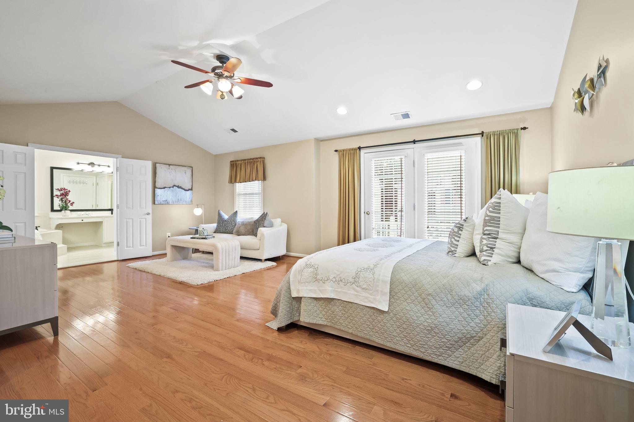 HIGHLAND OAKS - Residential