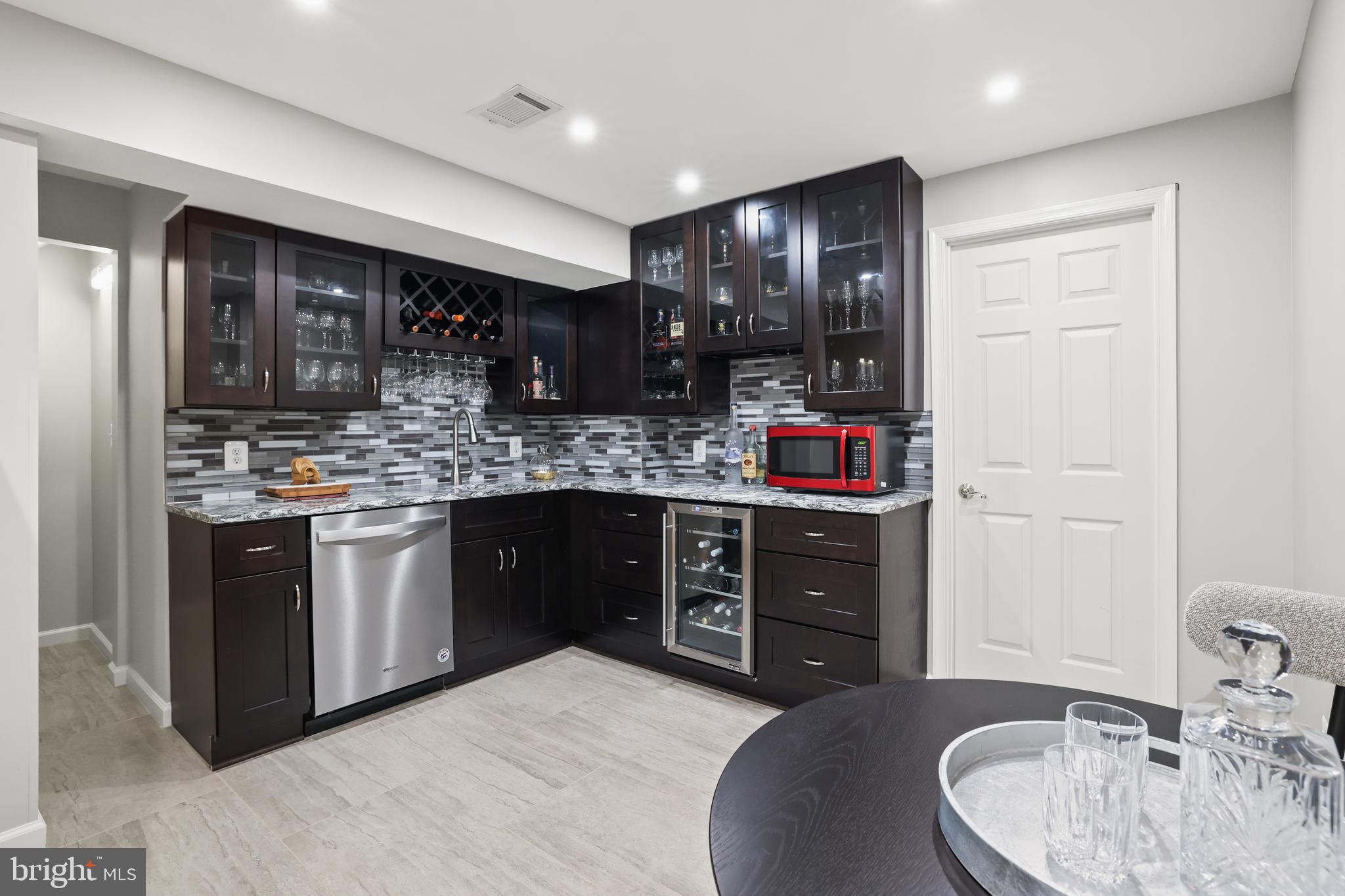 HIGHLAND OAKS - Residential